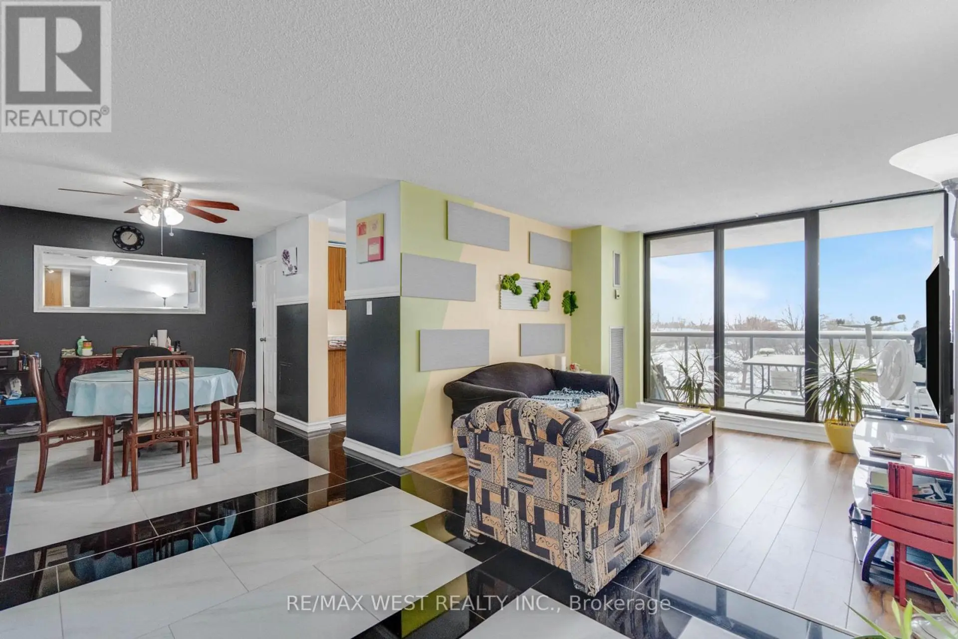 #407 21 KNIGHTSBRIDGE ROAD - Image 3