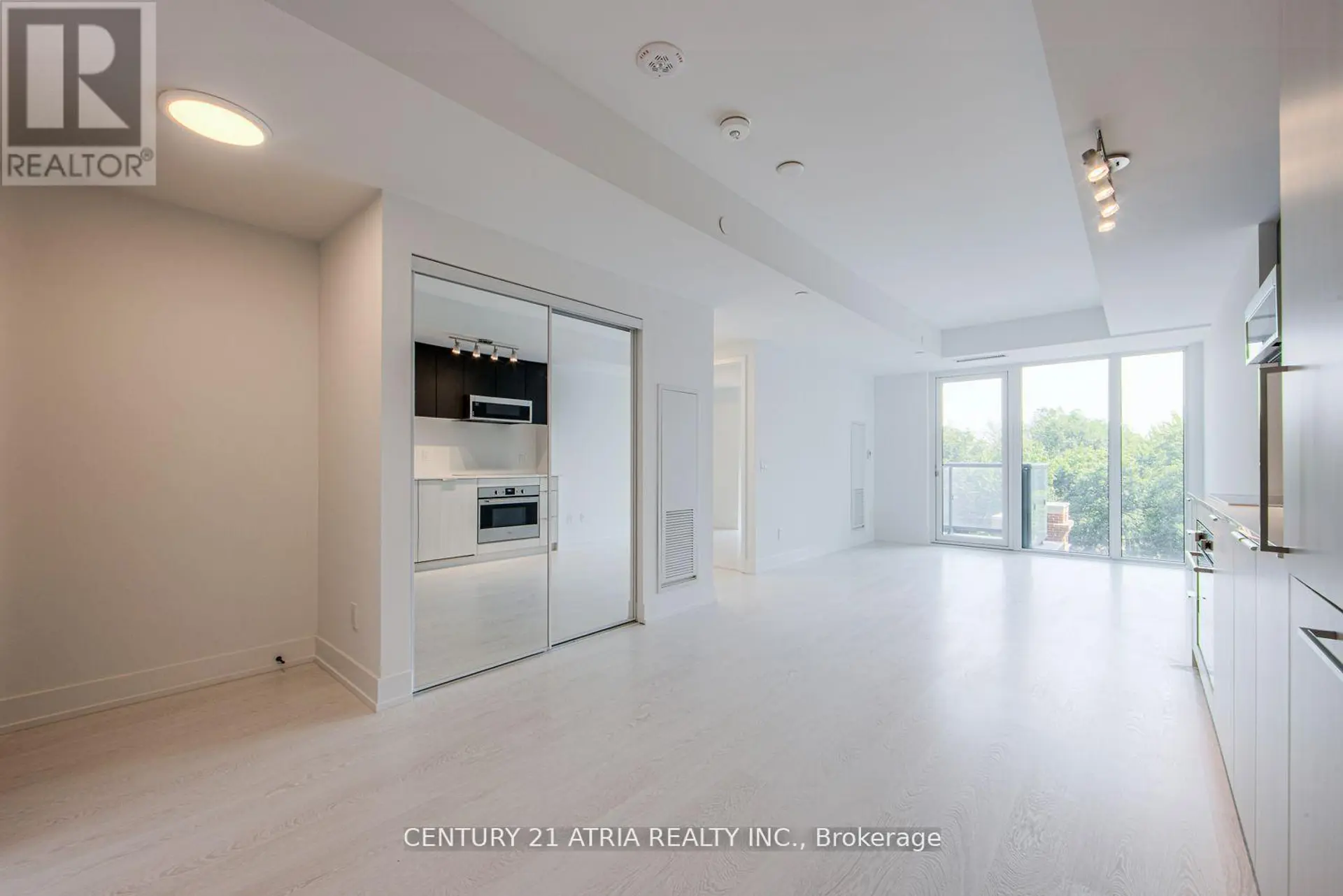 #511 308 JARVIS STREET - Image 2