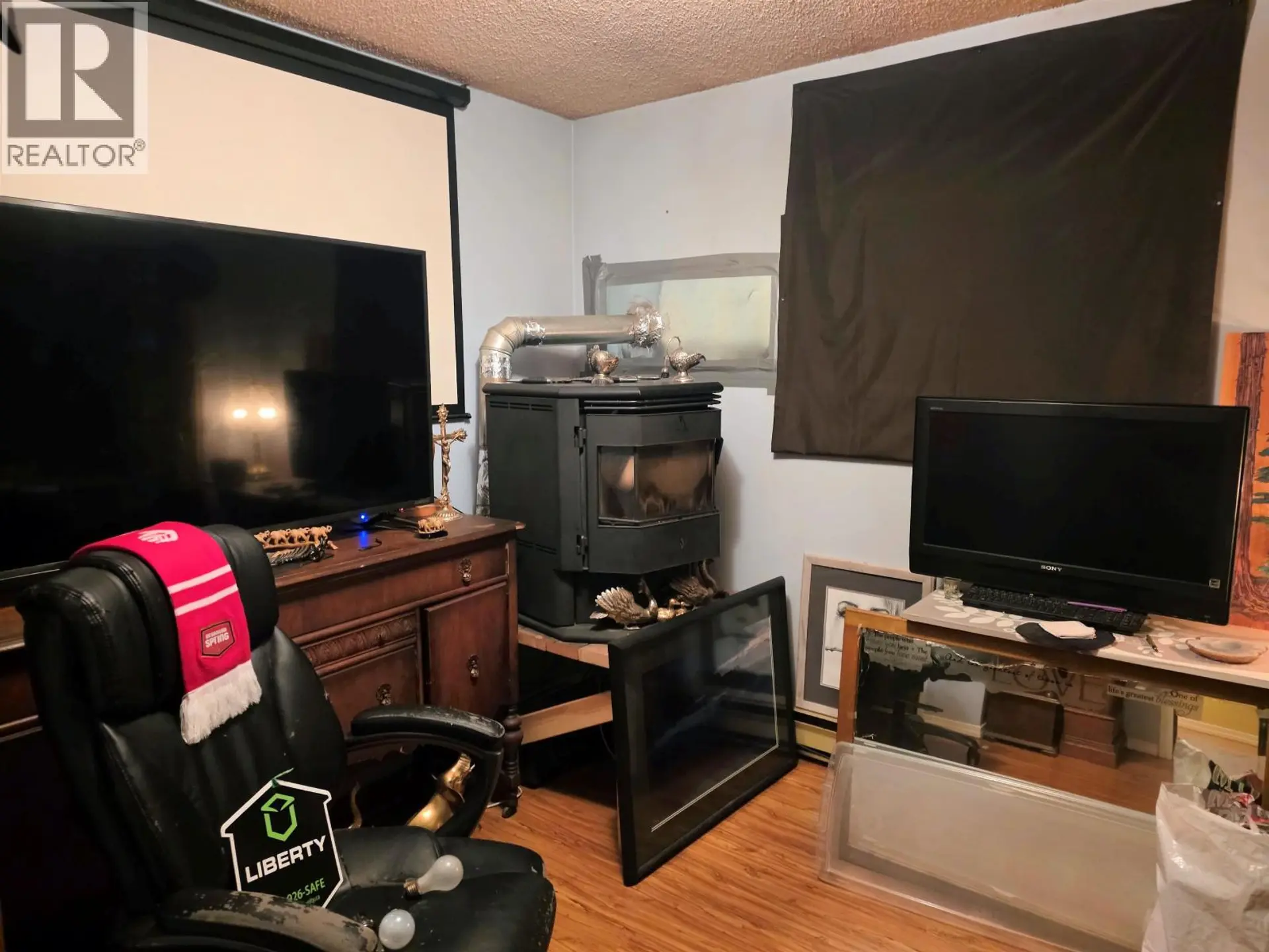 Property at 21881 TAYLOR AVENUE, Topley, BC