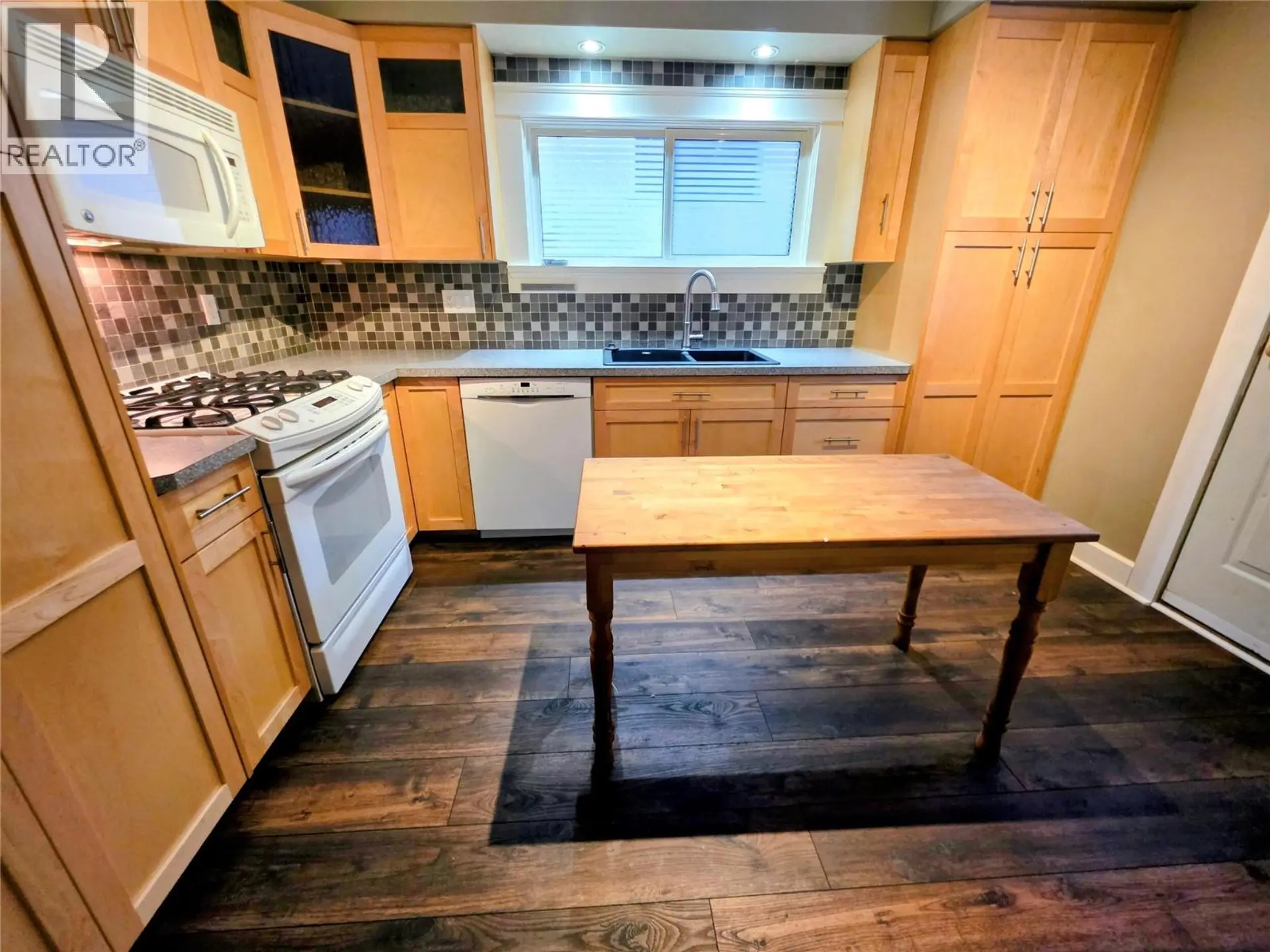 Property at 363 ROSSLAND AVENUE, Trail, BC