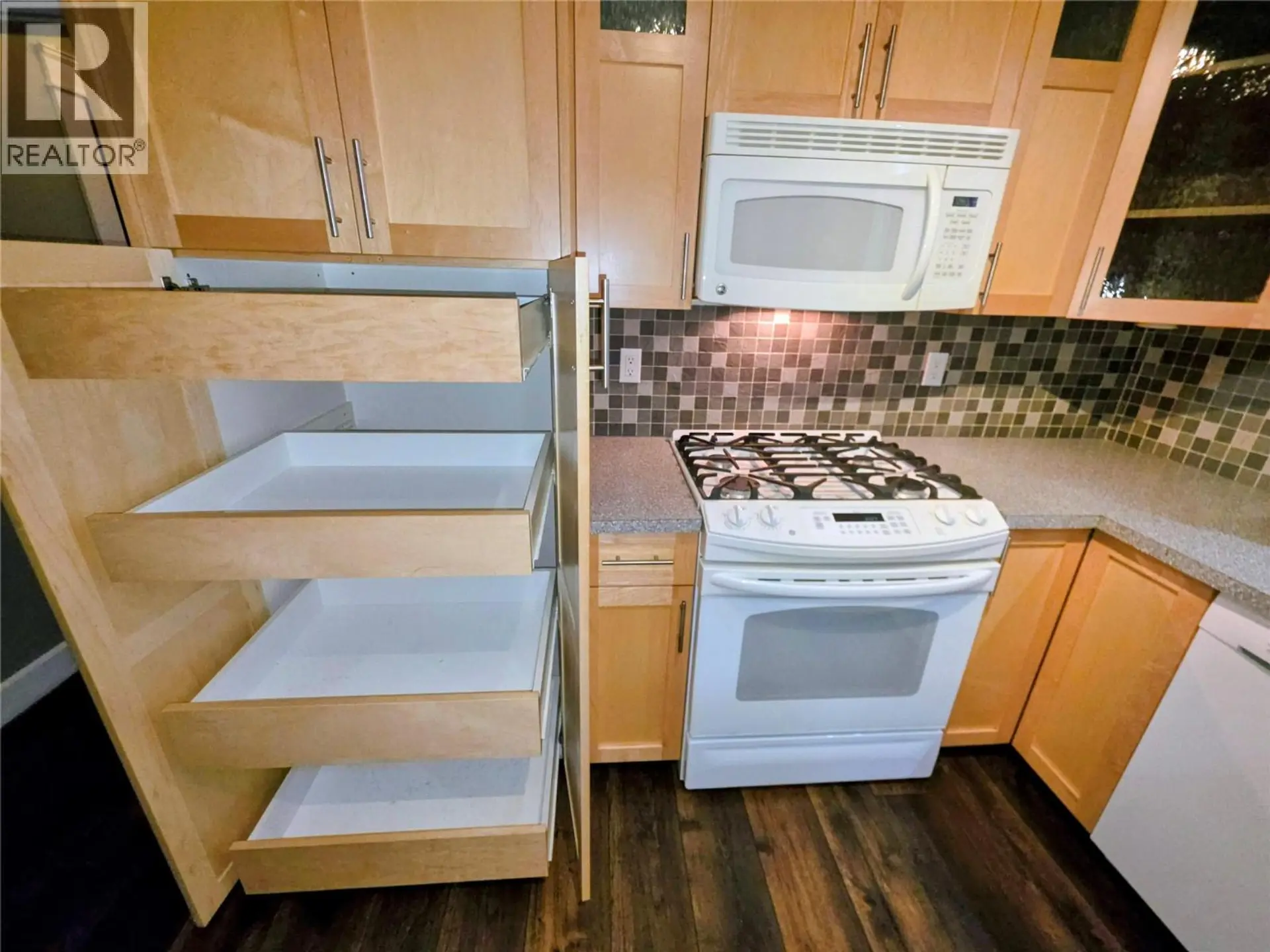 Property at 363 ROSSLAND AVENUE, Trail, BC