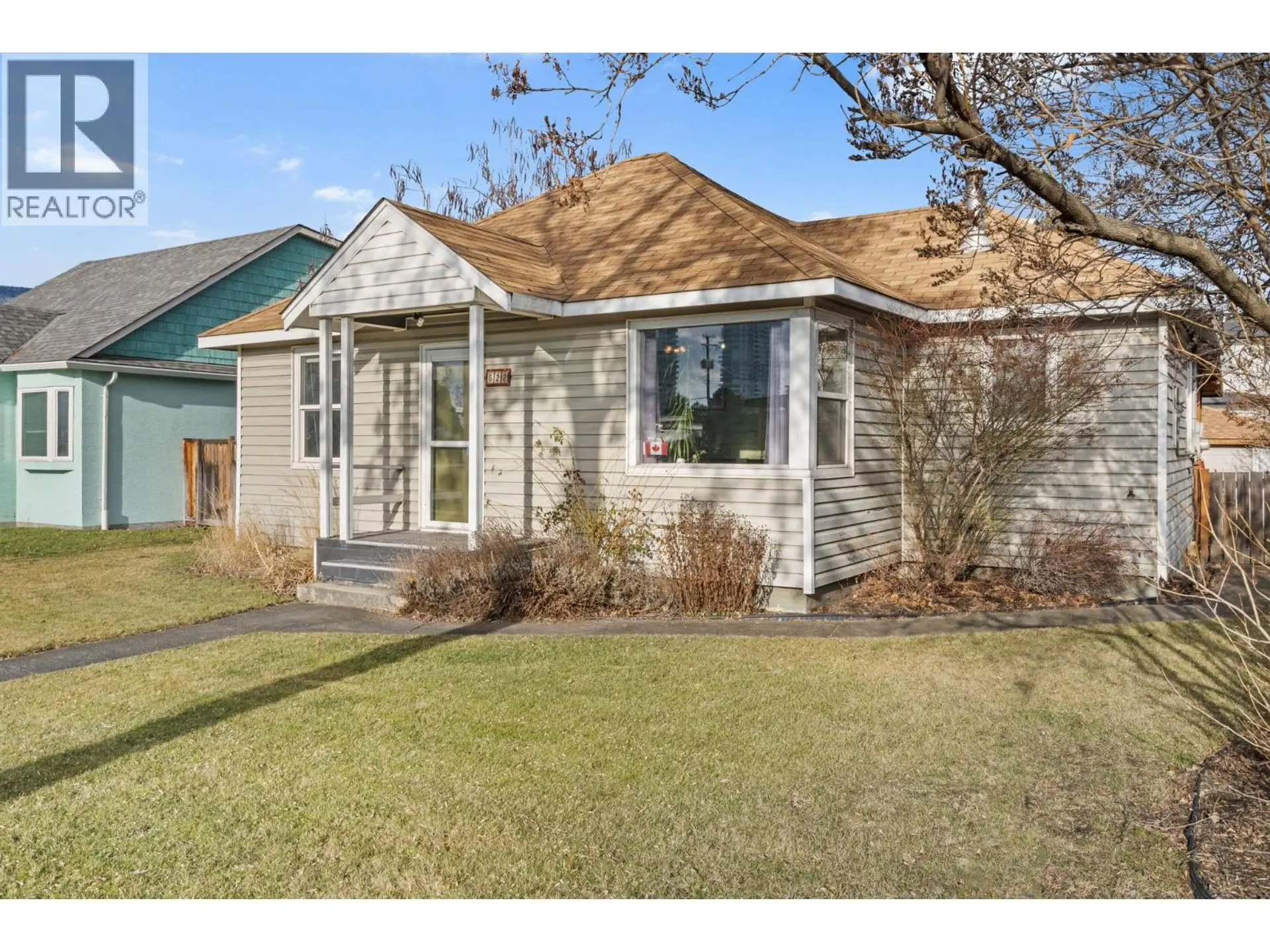 Property at 622 Bay Avenue, Kelowna, BC