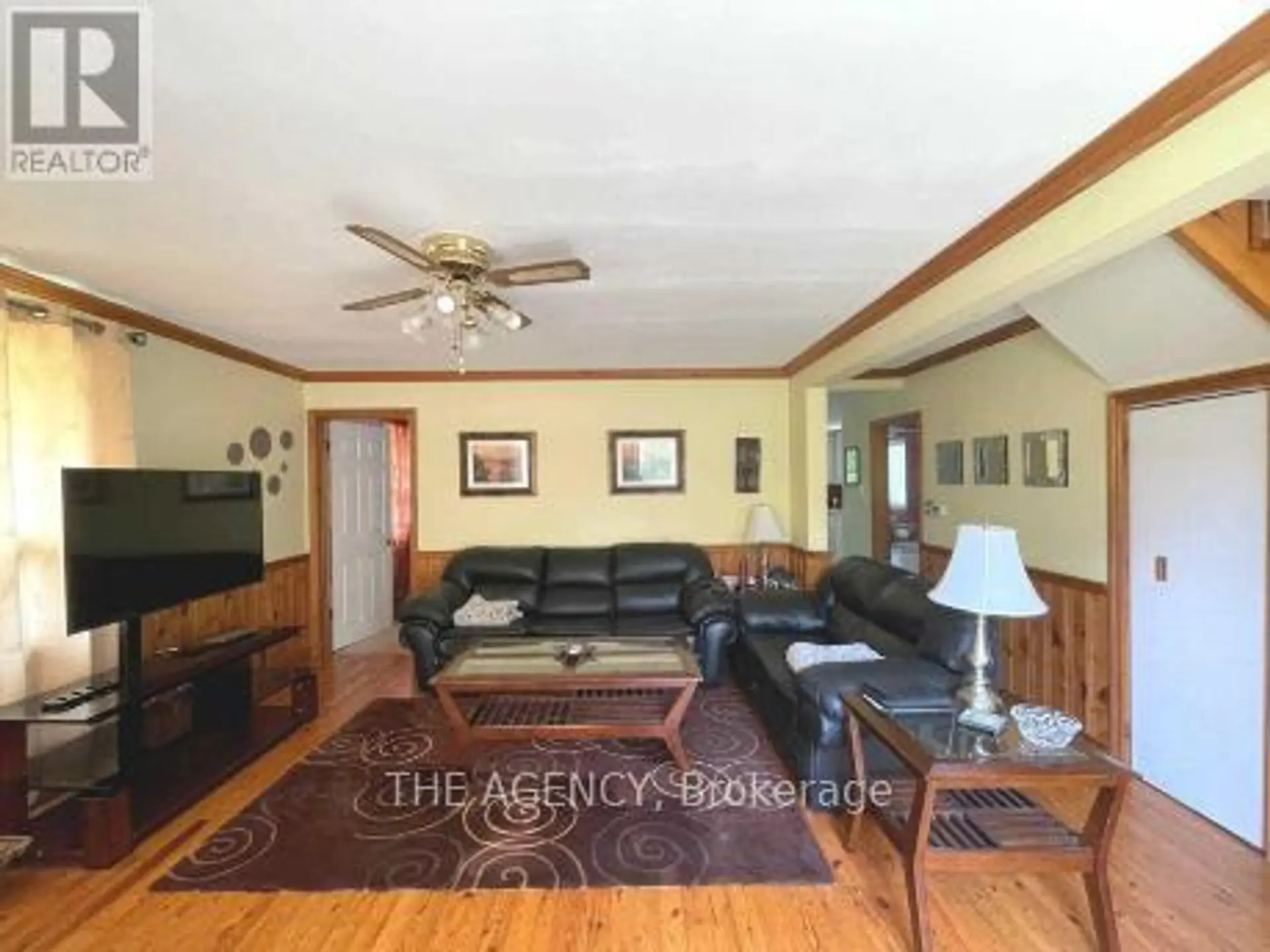 56 SYLVAN CRESCENT - Image 2