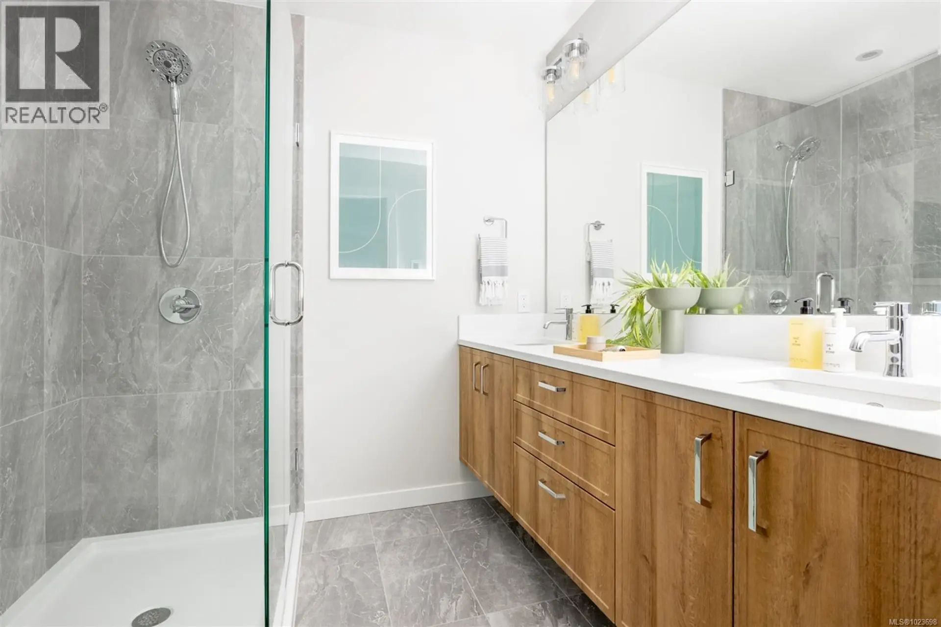 Property at #109 3210 GLENDALE PL, Langford, BC