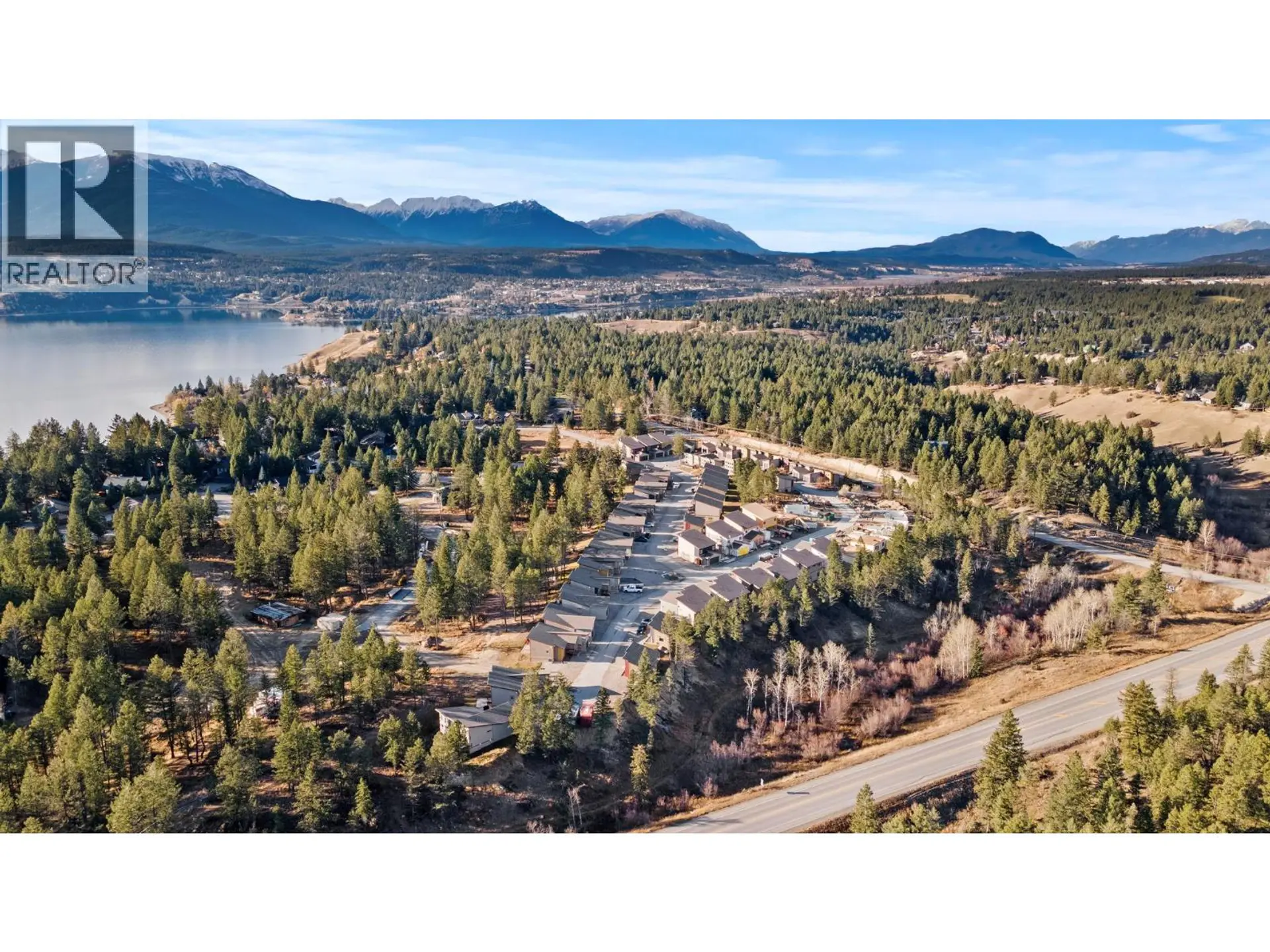 Property at 4 STODDART ESTATES DRIVE, Windermere, BC
