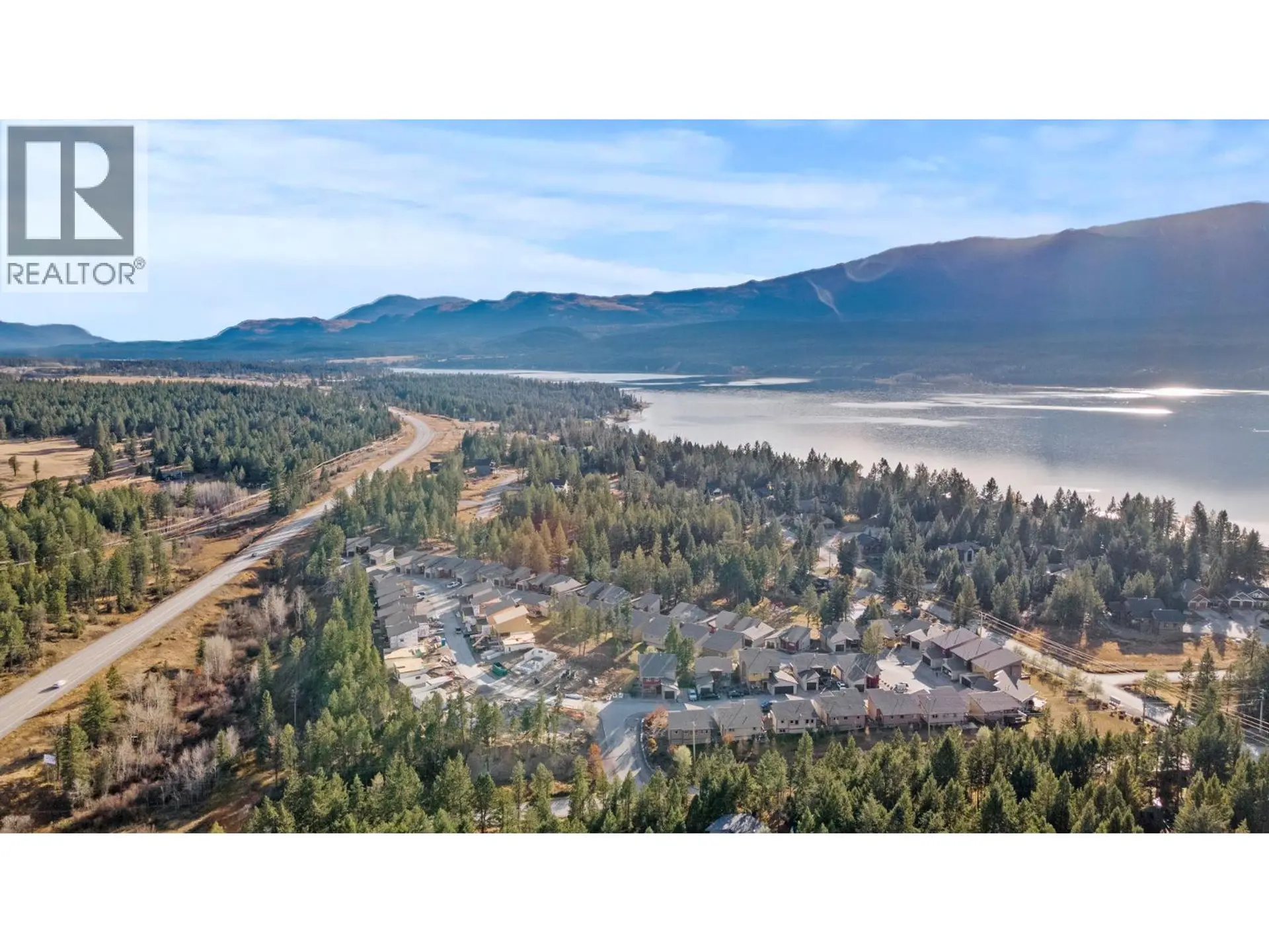Property at 4 STODDART ESTATES DRIVE, Windermere, BC
