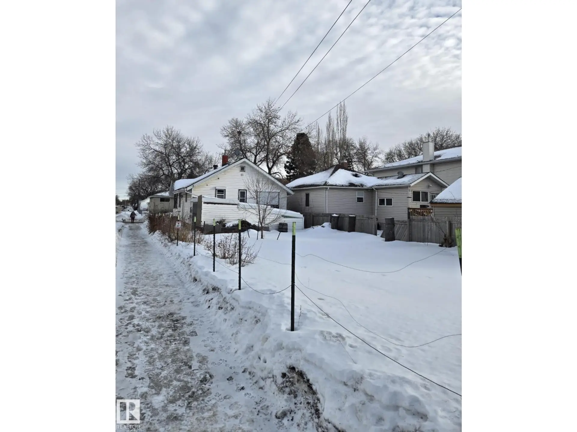 12146 94 ST NW - Image 2