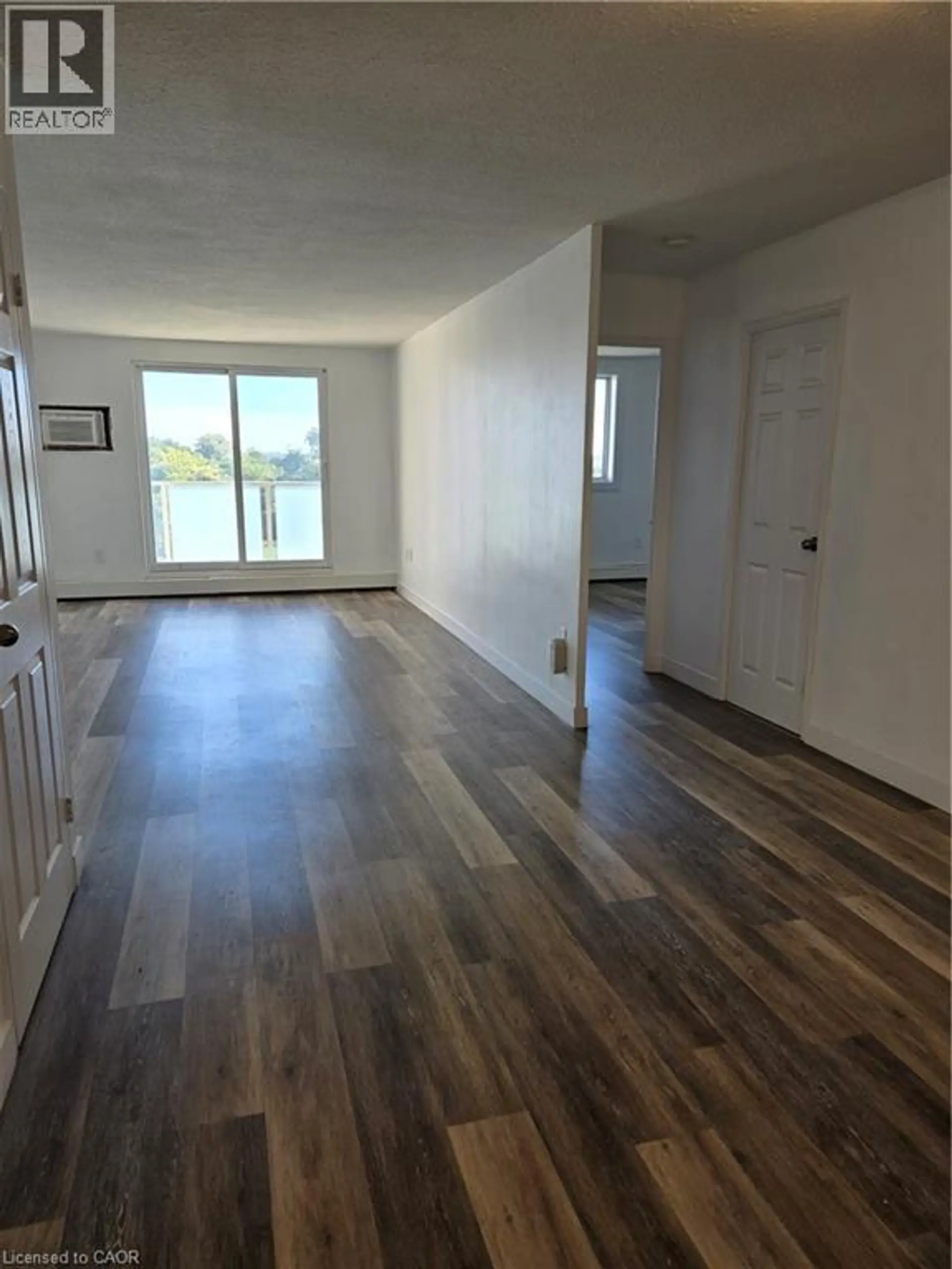 #706 563 MORNINGTON Avenue - Image 10