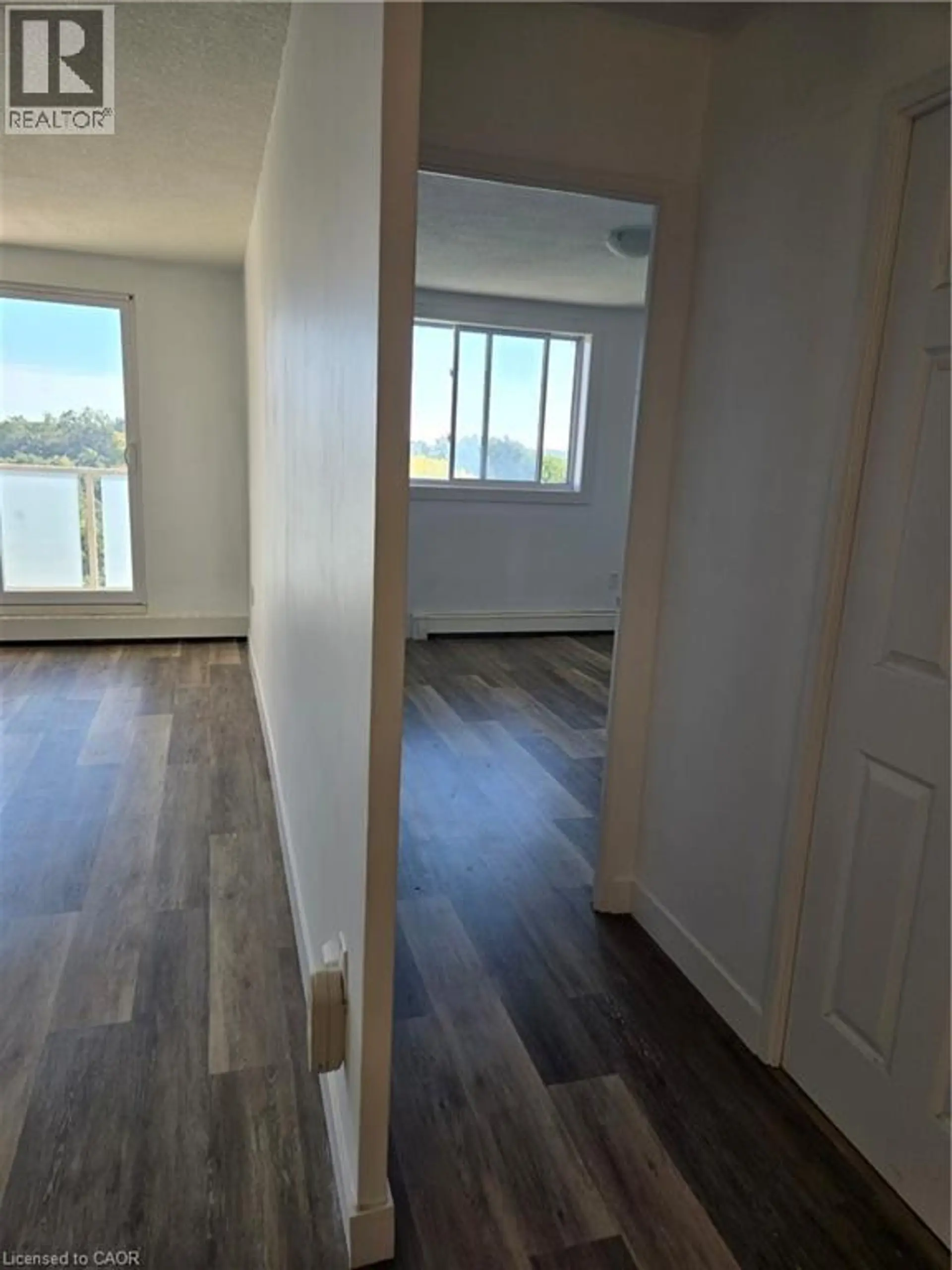 #706 563 MORNINGTON Avenue - Image 11