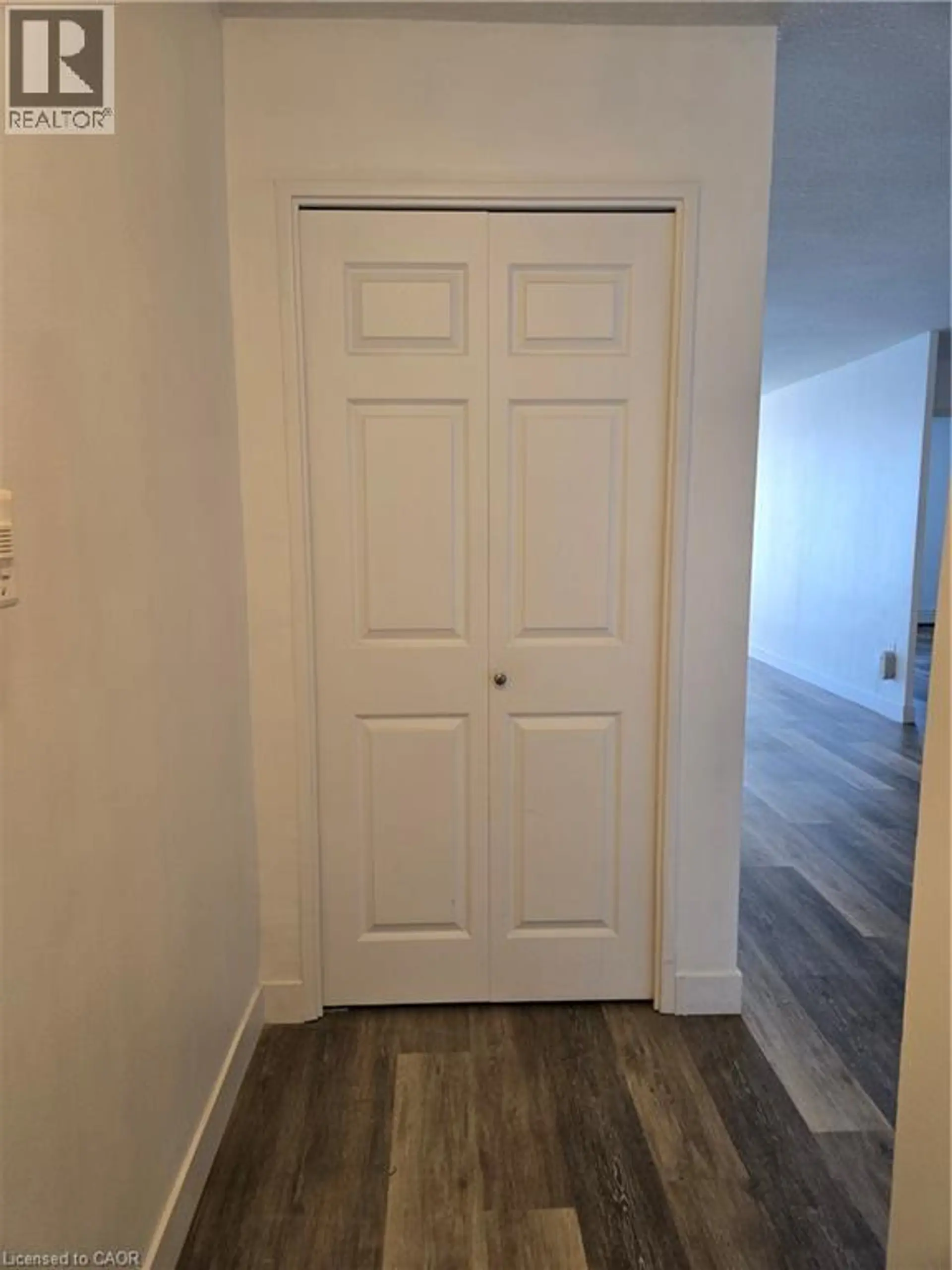 #706 563 MORNINGTON Avenue - Image 2