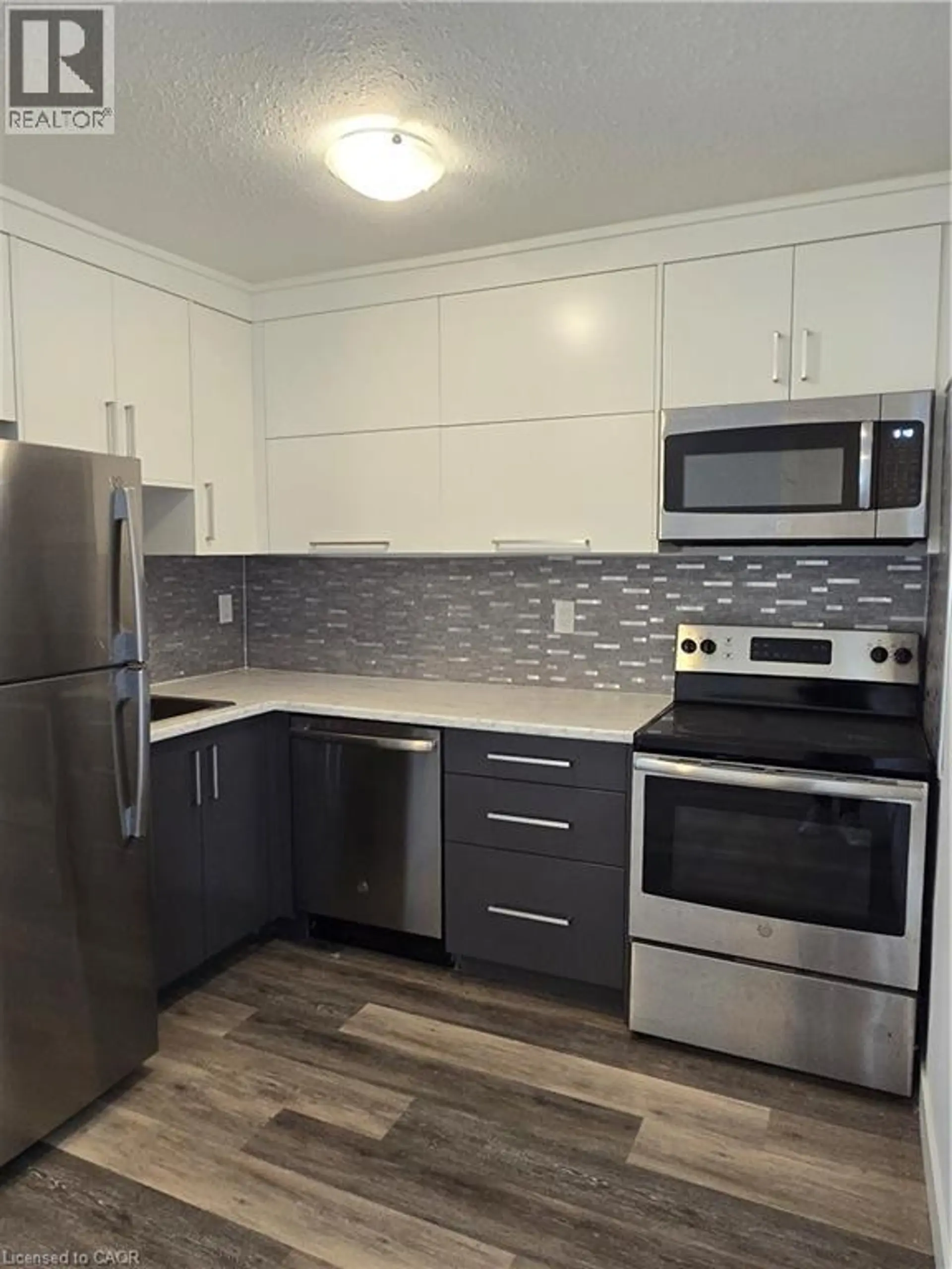 #706 563 MORNINGTON Avenue - Image 5
