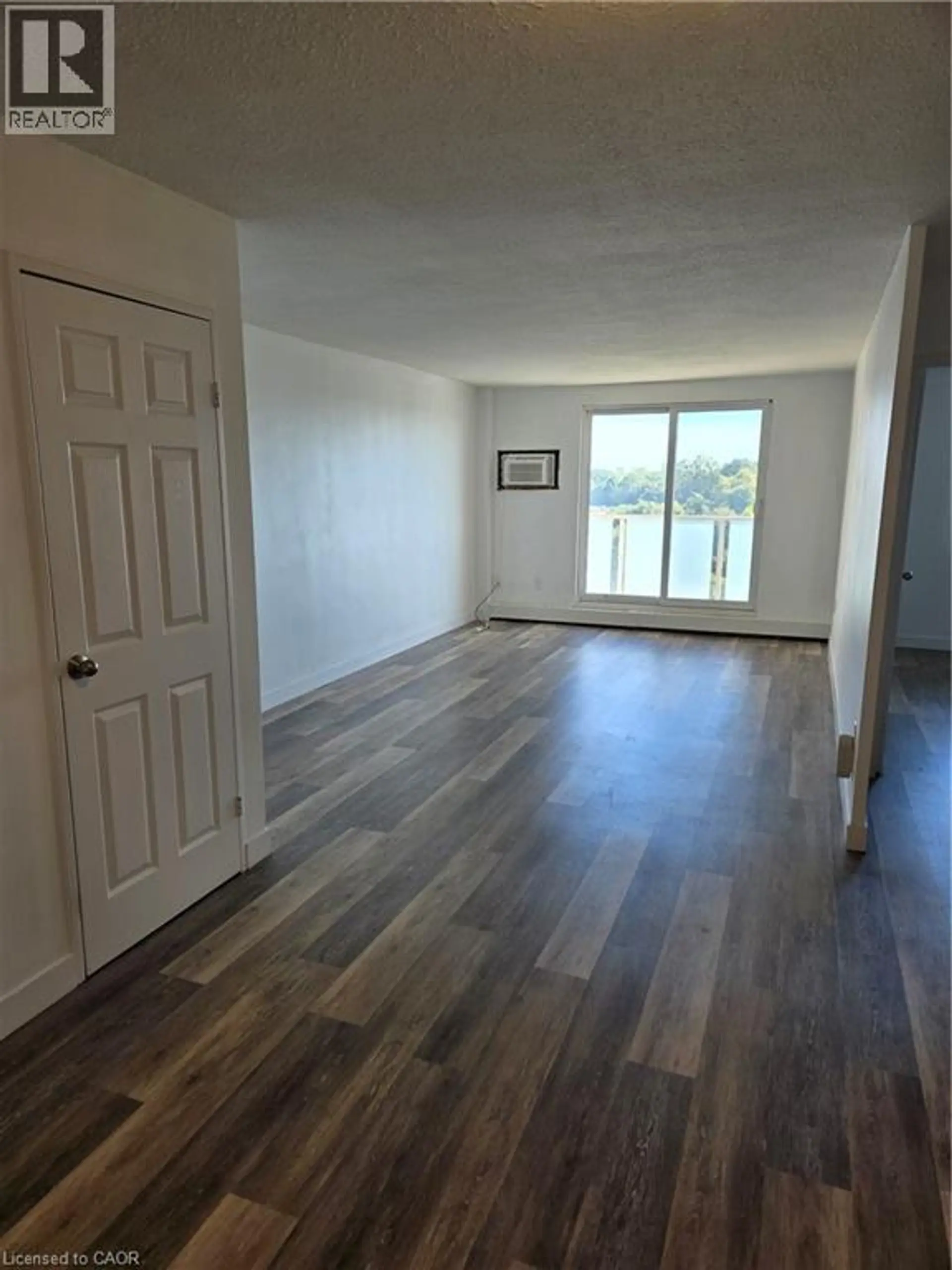 #706 563 MORNINGTON Avenue - Image 9