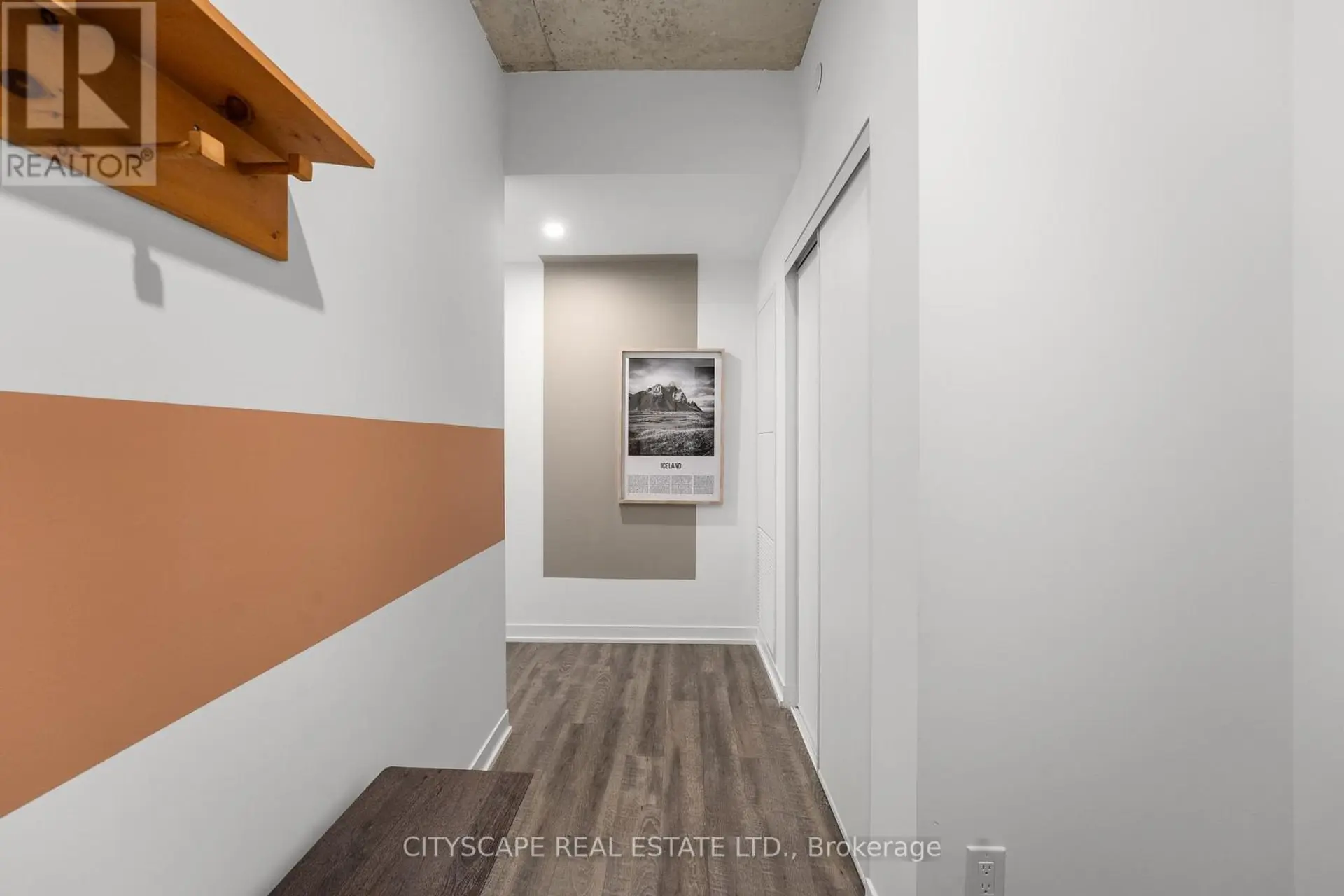 #911 1808 ST. CLAIR AVENUE W - Image 3