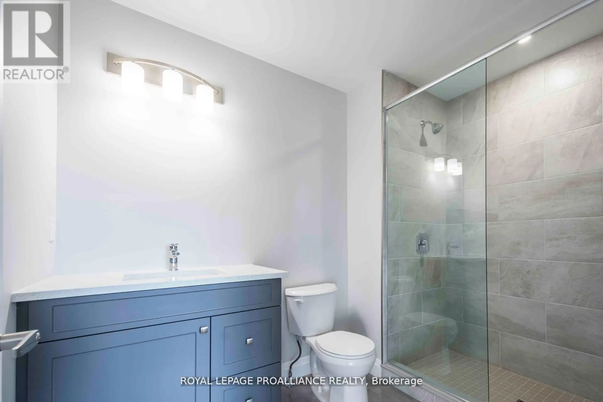42 MACKENZIE JOHN CRESCENT - Image 12