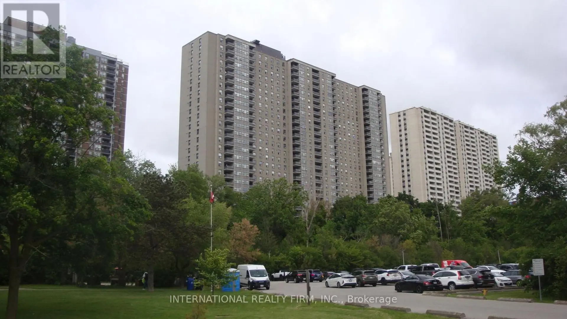 #503 75 EMMETT AVENUE - Image 9