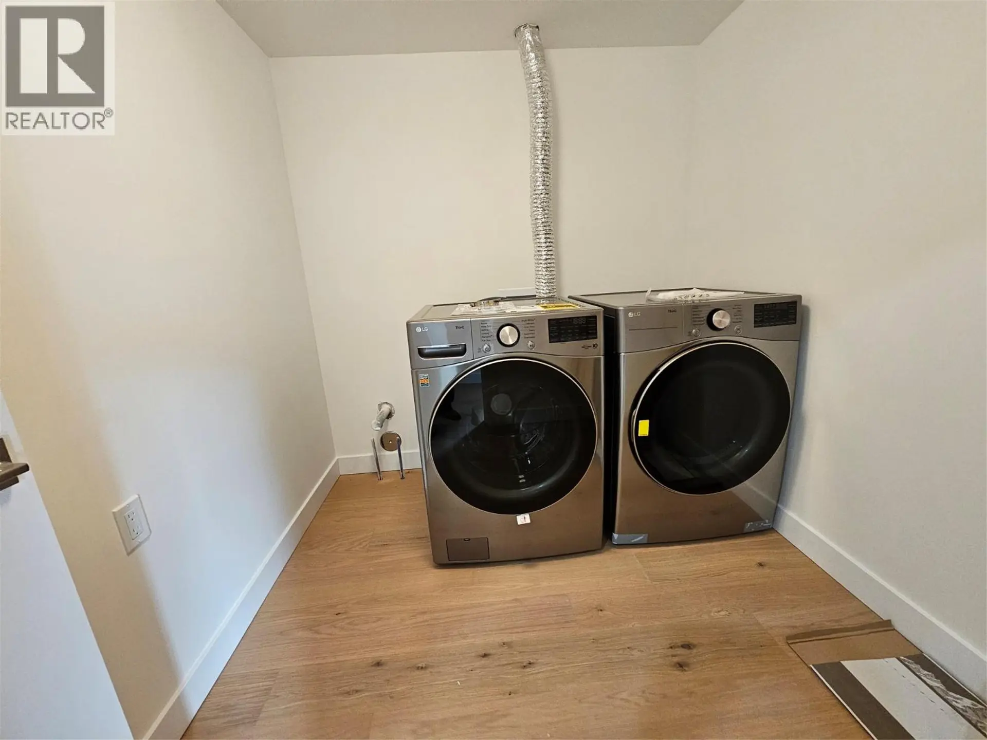 Property at #402 578 LAKESHORE DRIVE, Penticton, BC