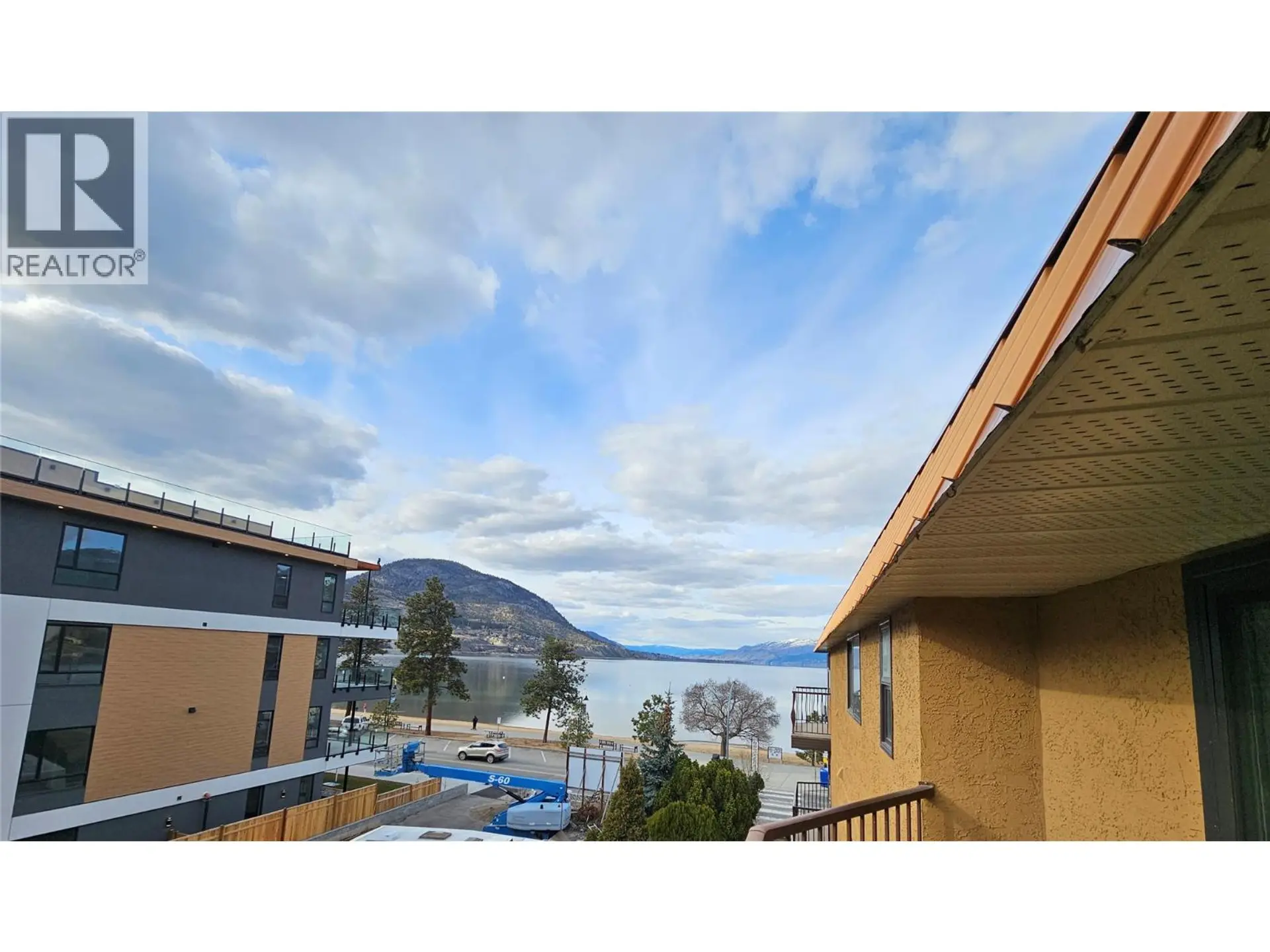 Property at #402 578 LAKESHORE DRIVE, Penticton, BC