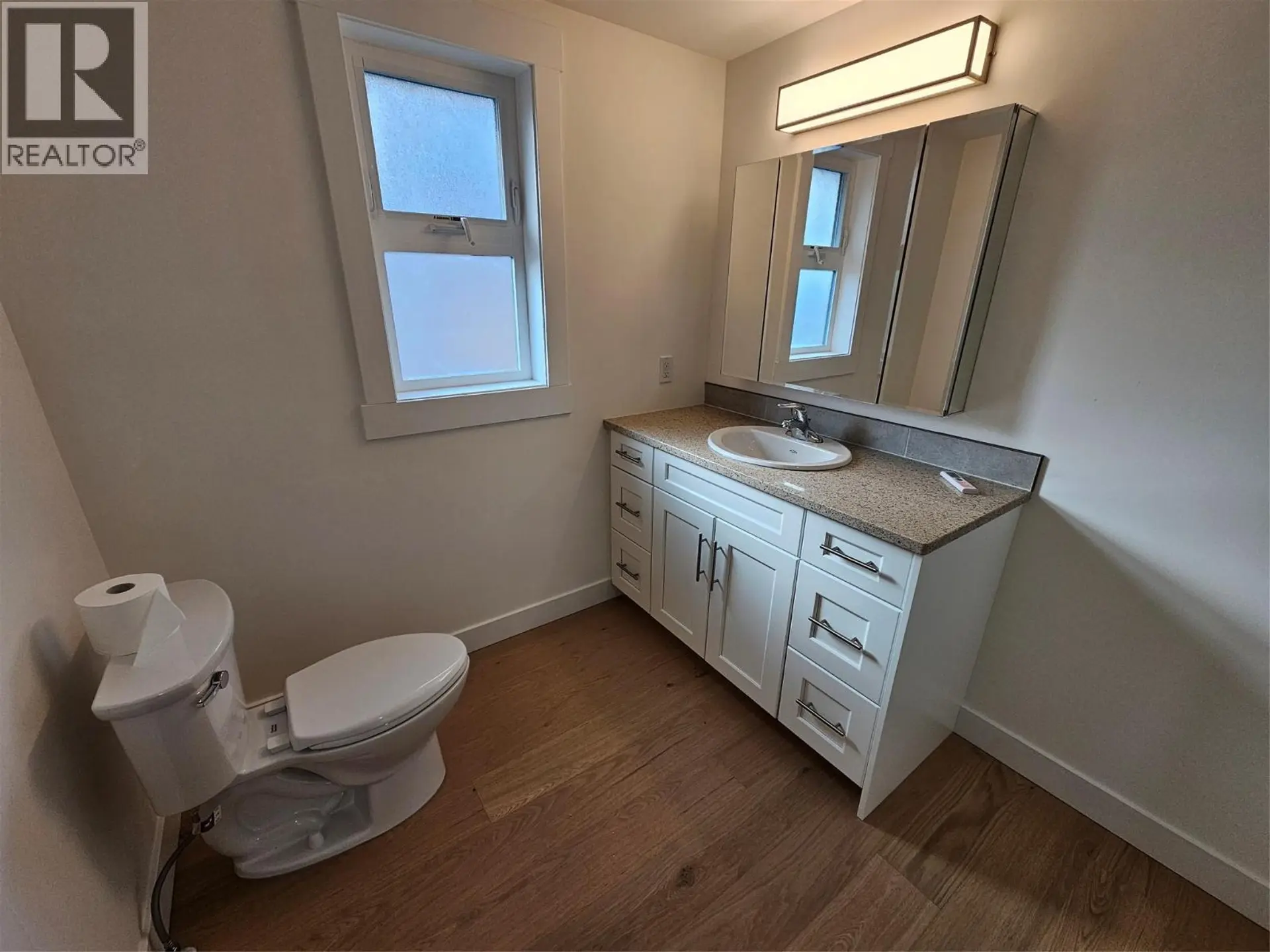 Property at #402 578 LAKESHORE DRIVE, Penticton, BC