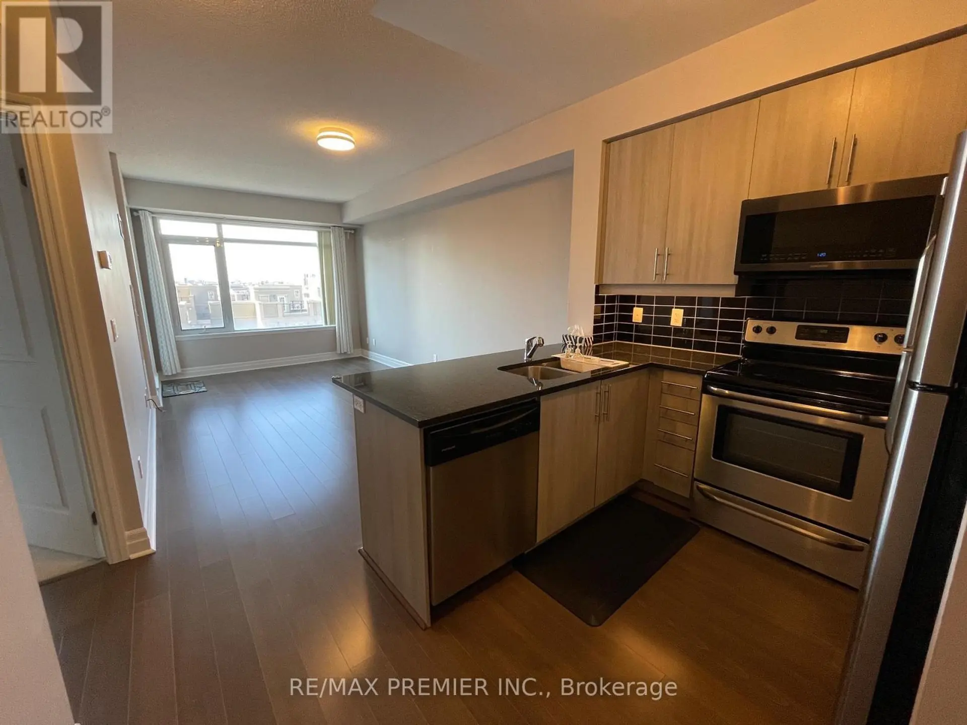 #506 8110 BIRCHMOUNT ROAD - Image 8