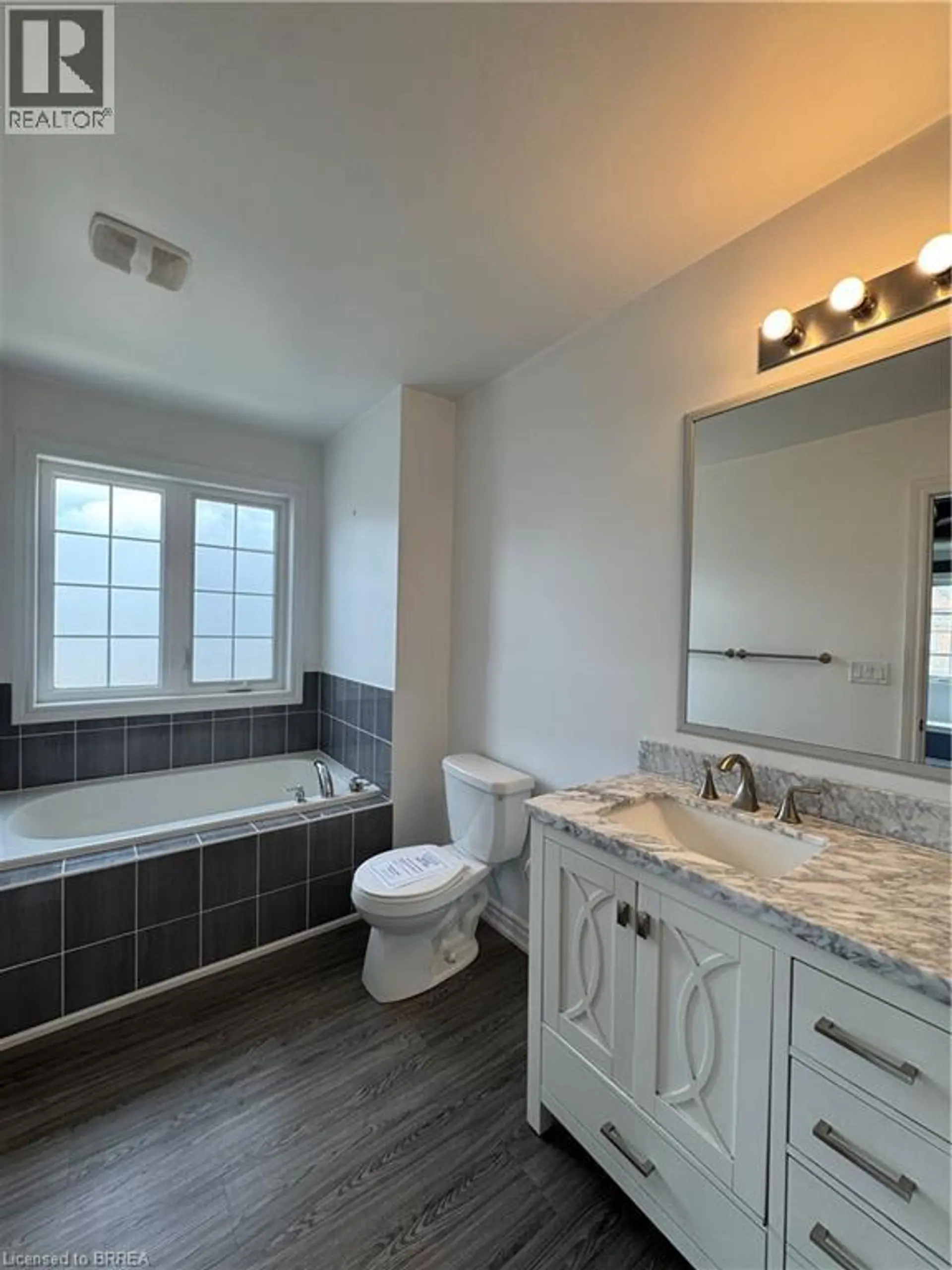 22 TODD CRESCENT - Image 7