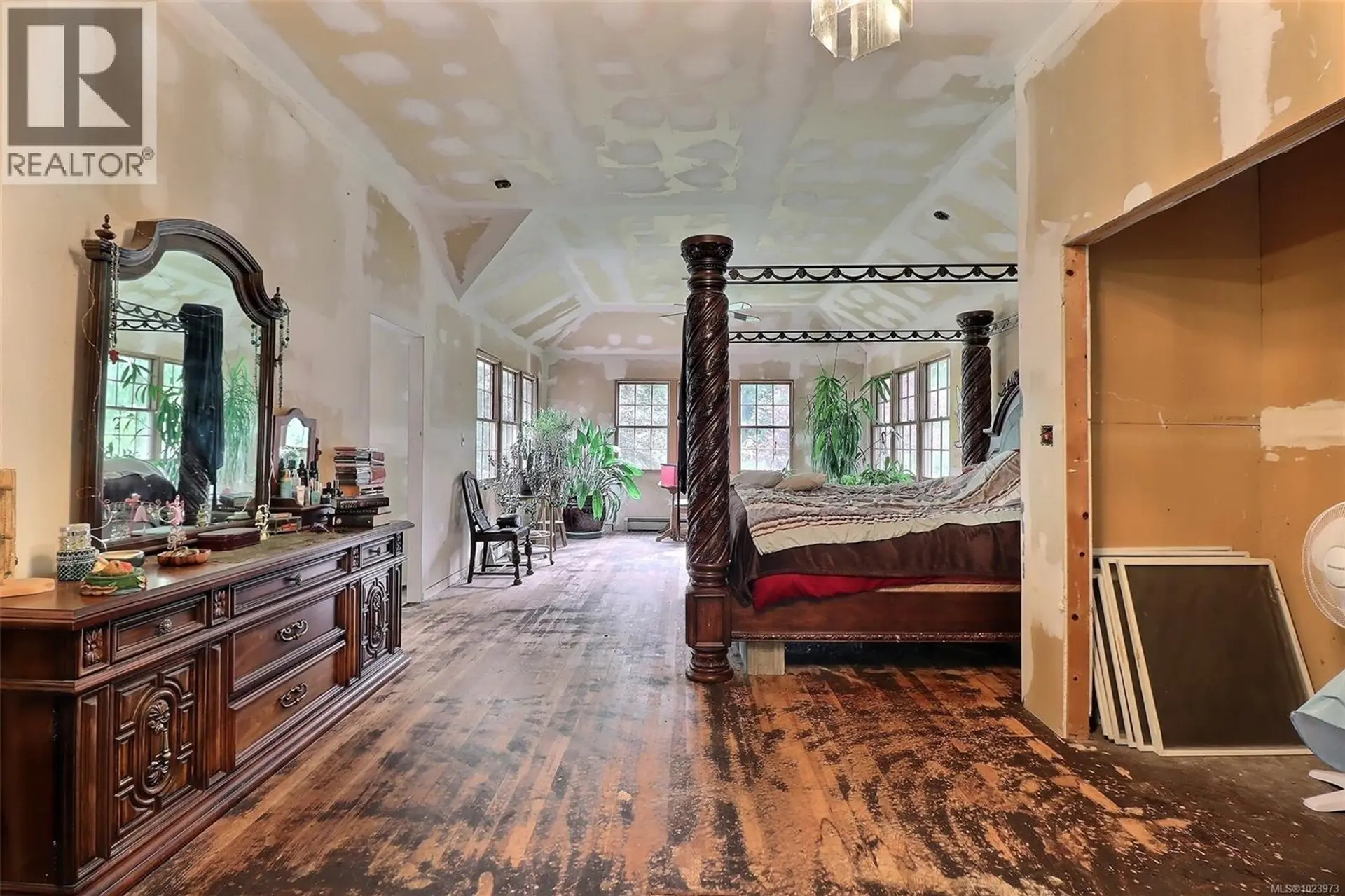 Property at 4755 FAIRBRIDGE DR, Duncan, BC