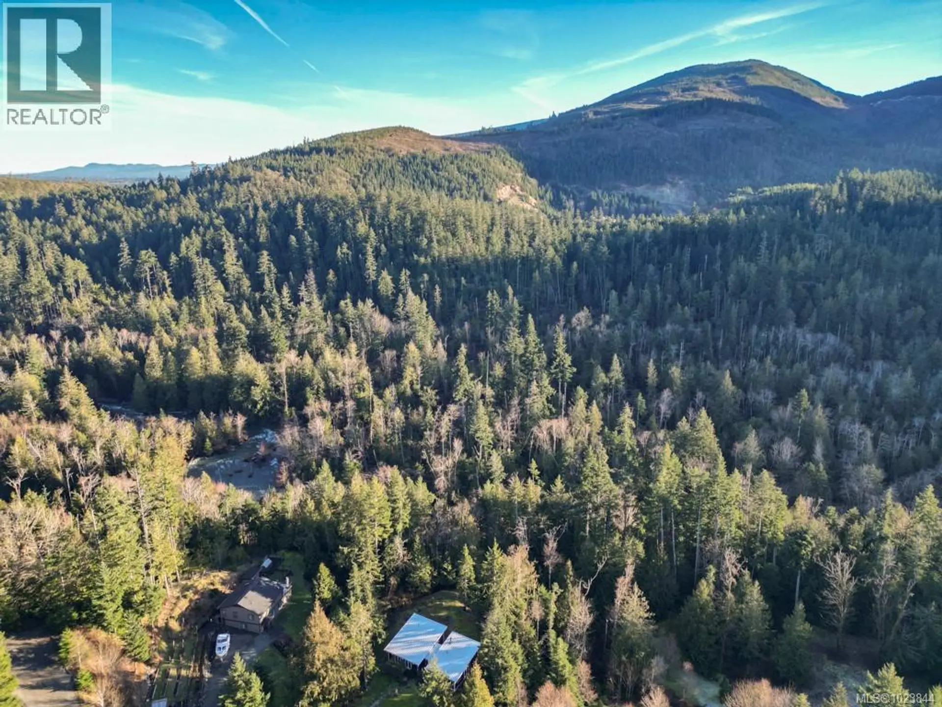 Property at 1865 TAYLOR WALK, Qualicum Beach, BC