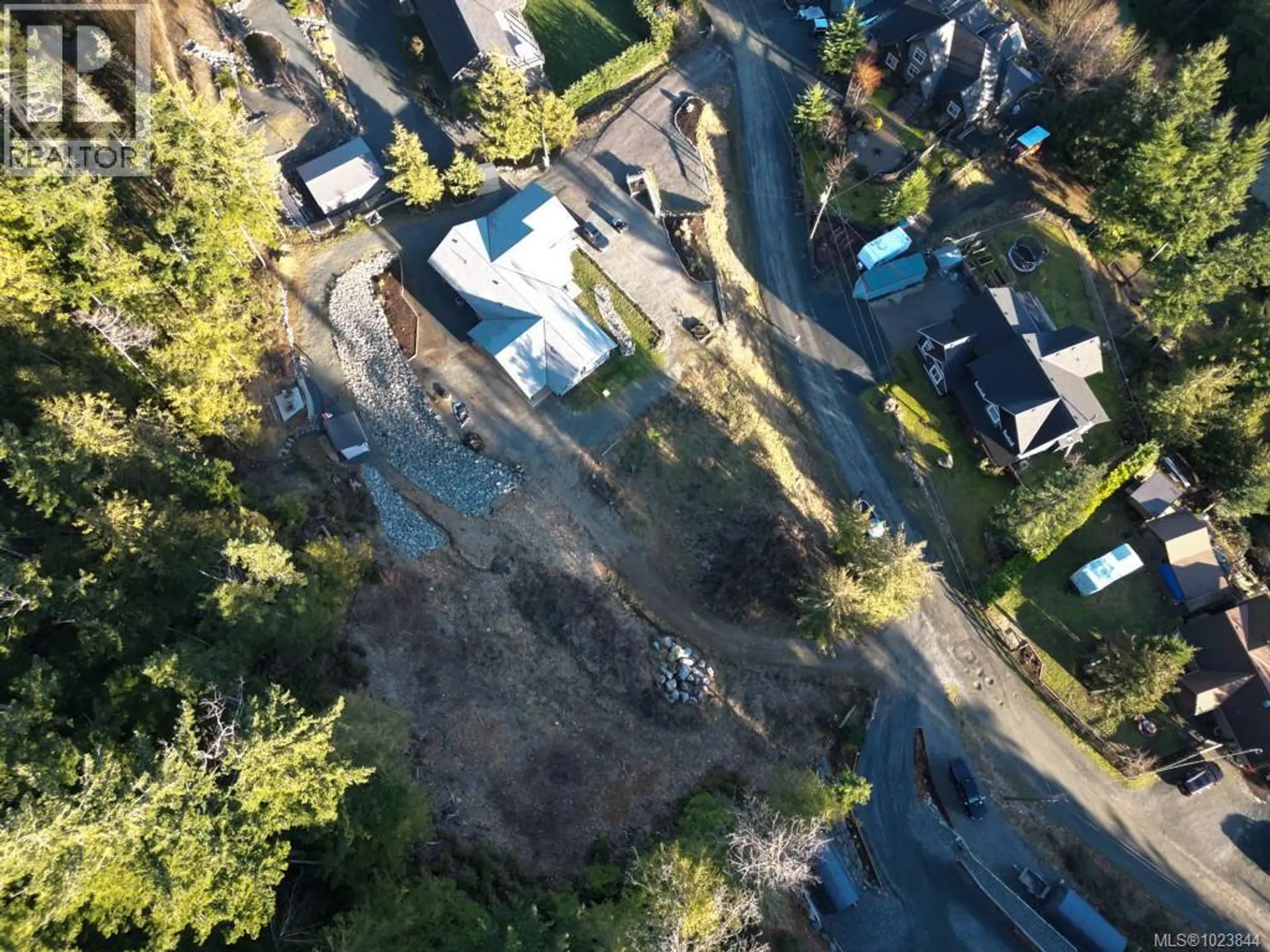 Property at 1865 TAYLOR WALK, Qualicum Beach, BC