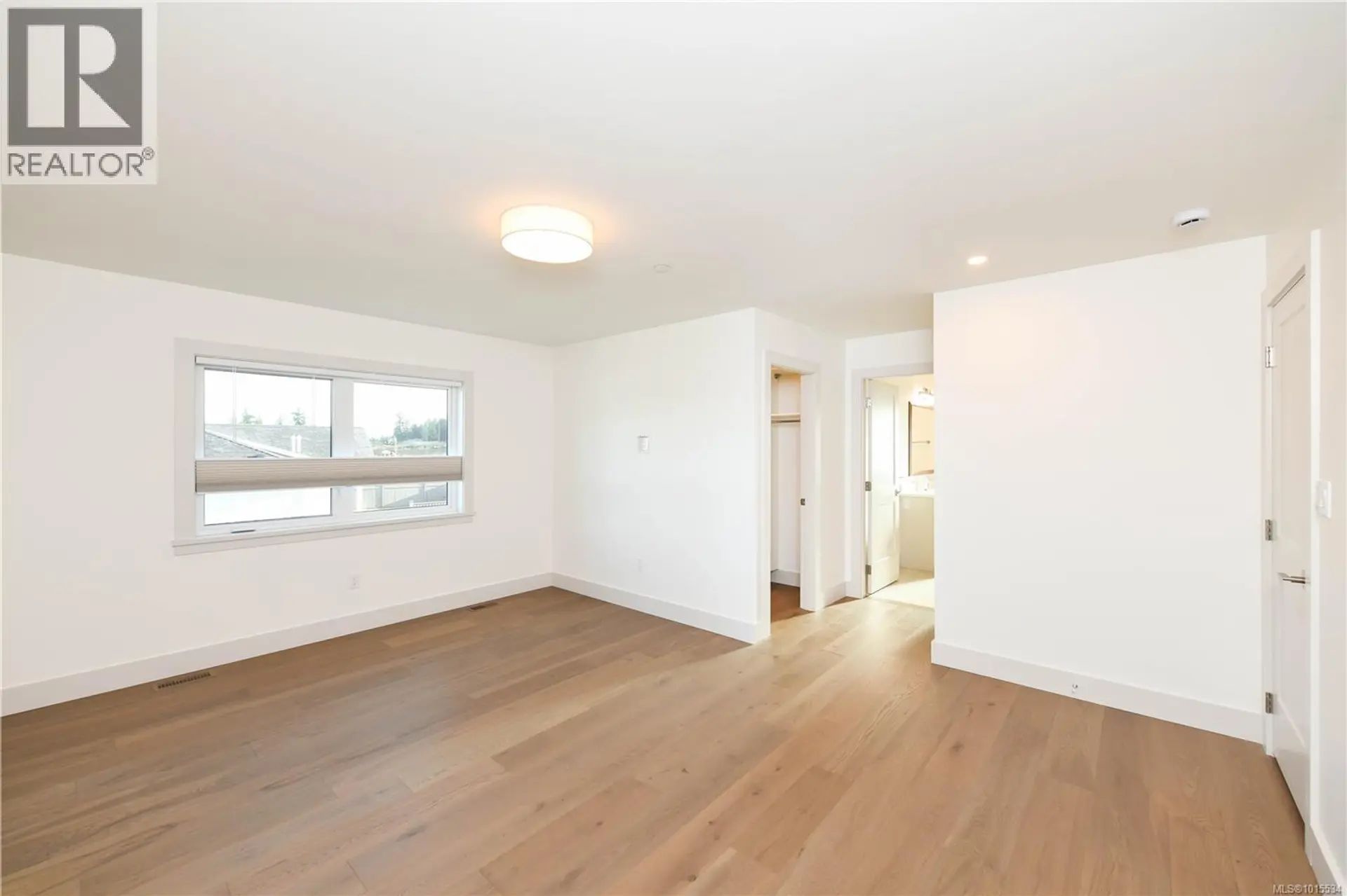 Property at 695 WESTMINSTER BLVD, Courtenay, BC