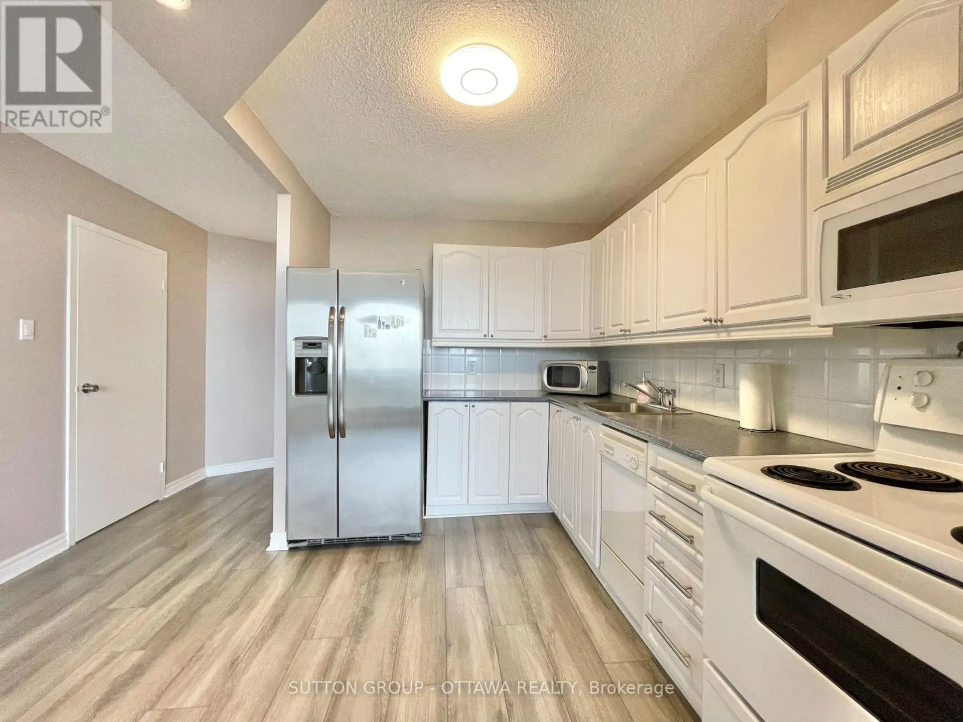 #1908 900 DYNES ROAD - Image 7