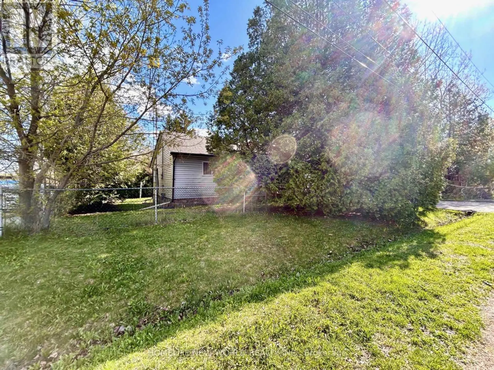 39 WINDSOR DRIVE - Image 1