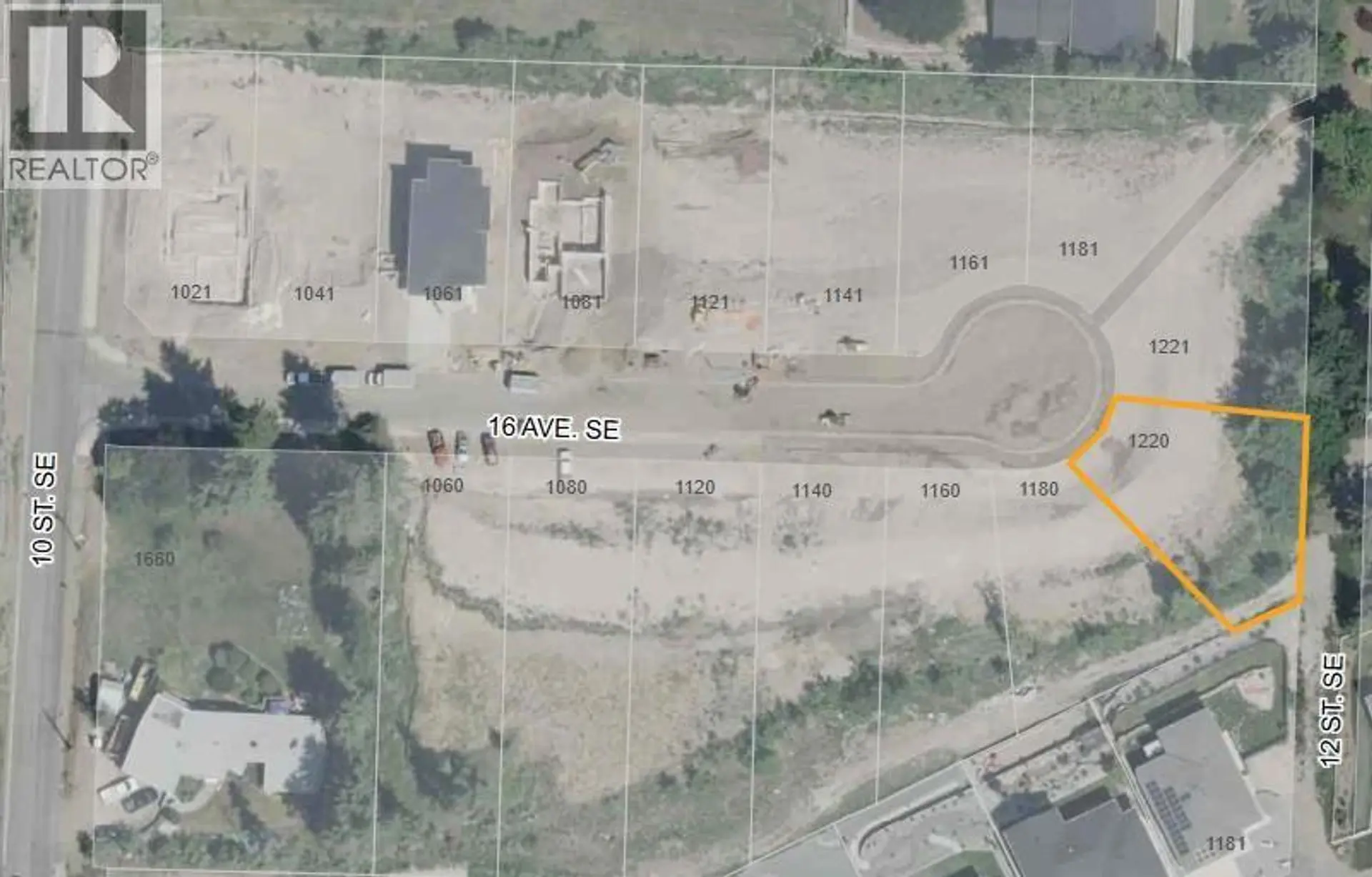 Property at 1220 16 AVENUE SE, Salmon Arm, BC