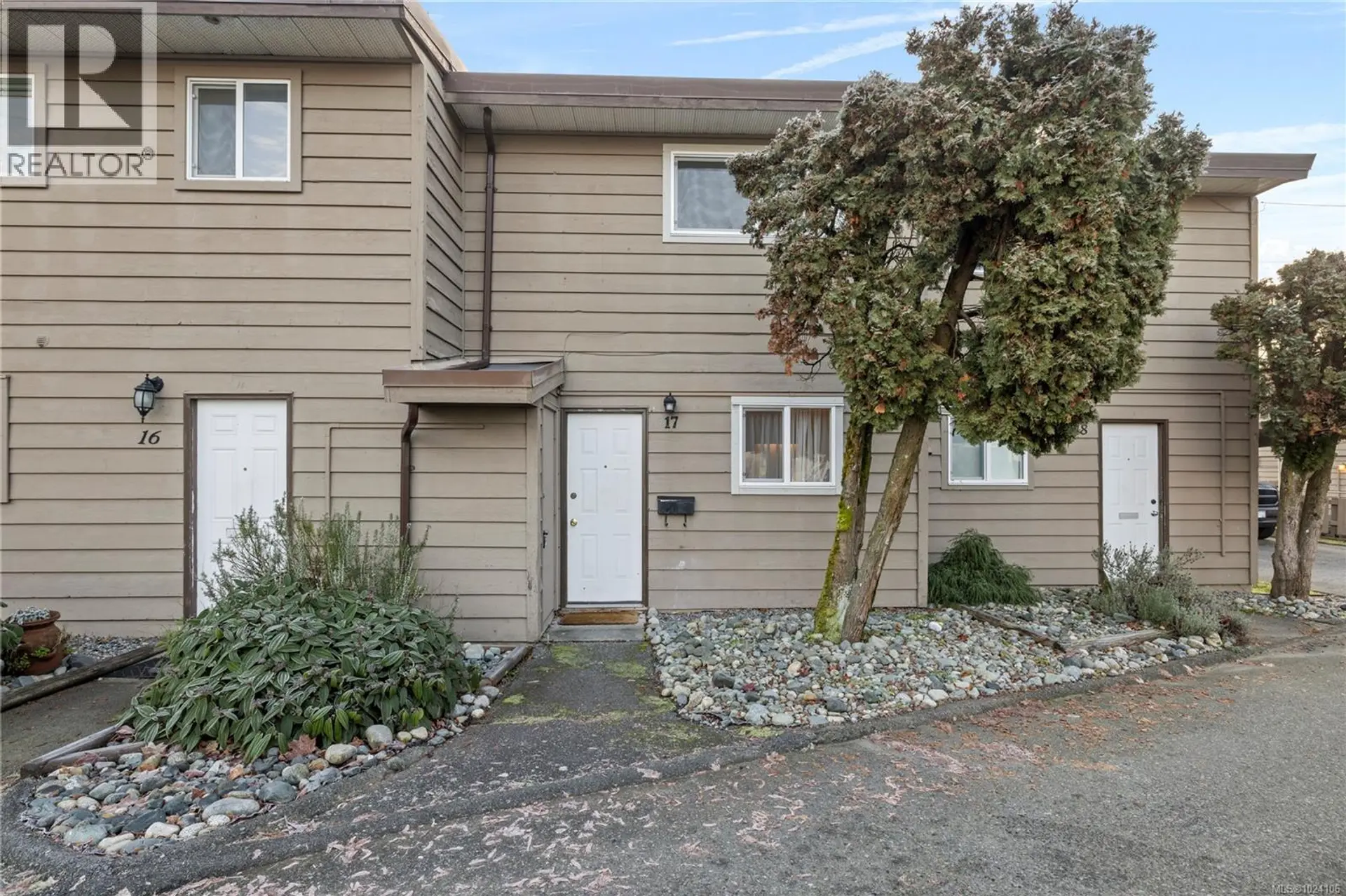 Property at #17 25 PRYDE AVE, Nanaimo, BC