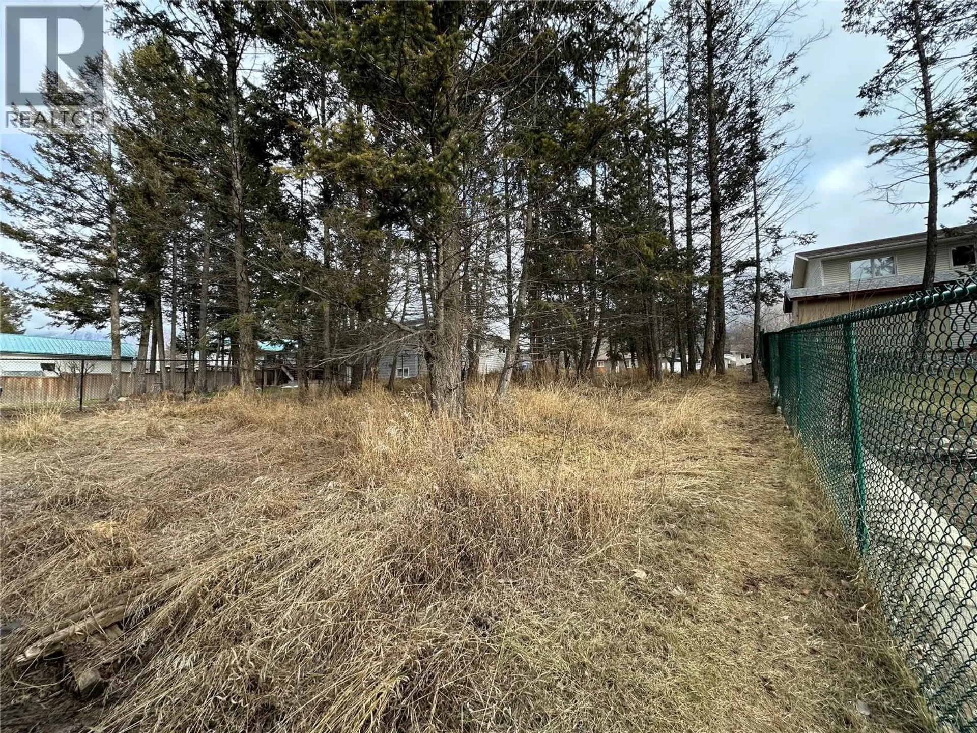 Property at 7495 JACKSON AVENUE, Radium Hot Springs, BC