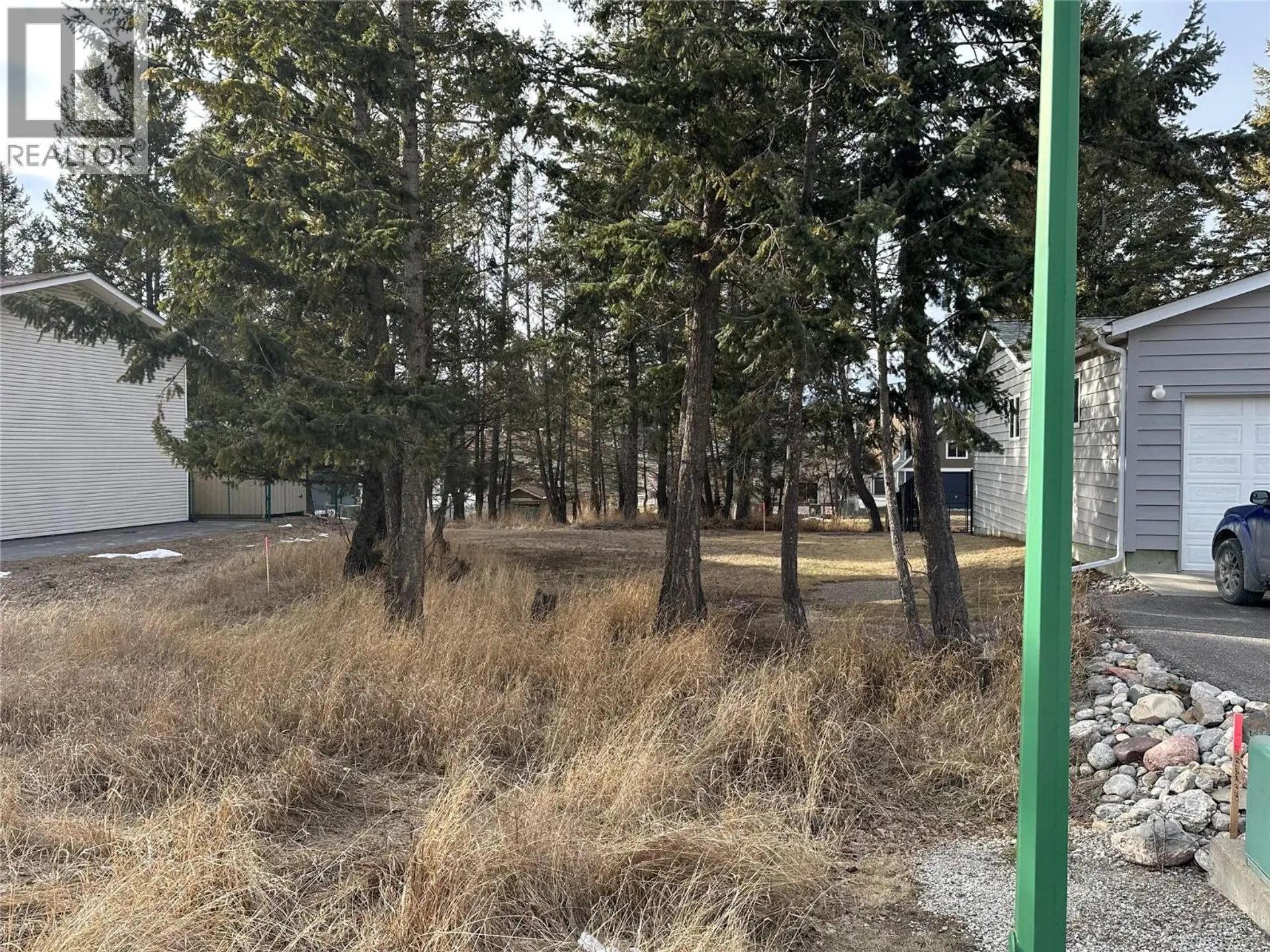 Property at 7495 JACKSON AVENUE, Radium Hot Springs, BC