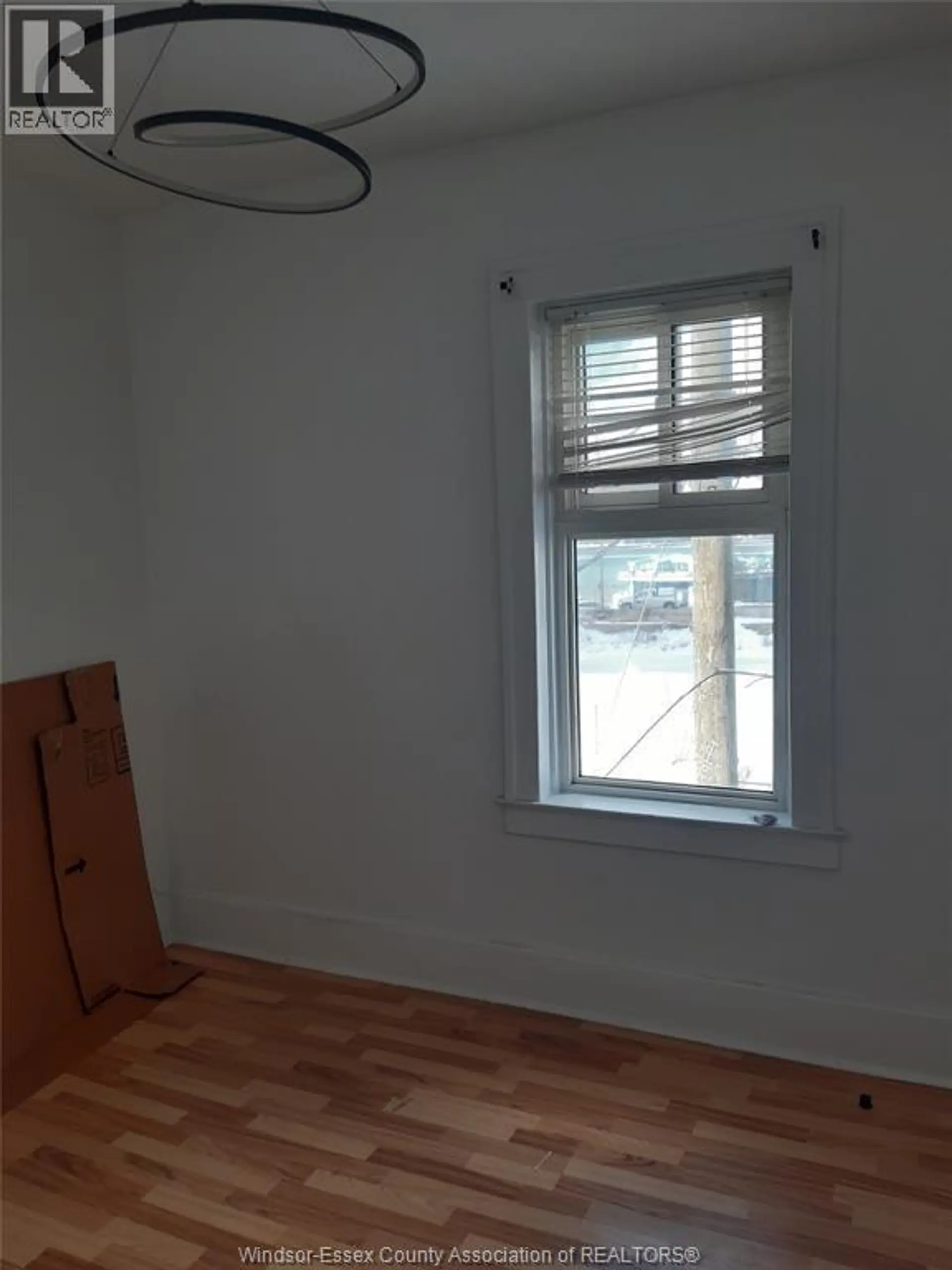 147 JANETTE AVENUE - Image 13
