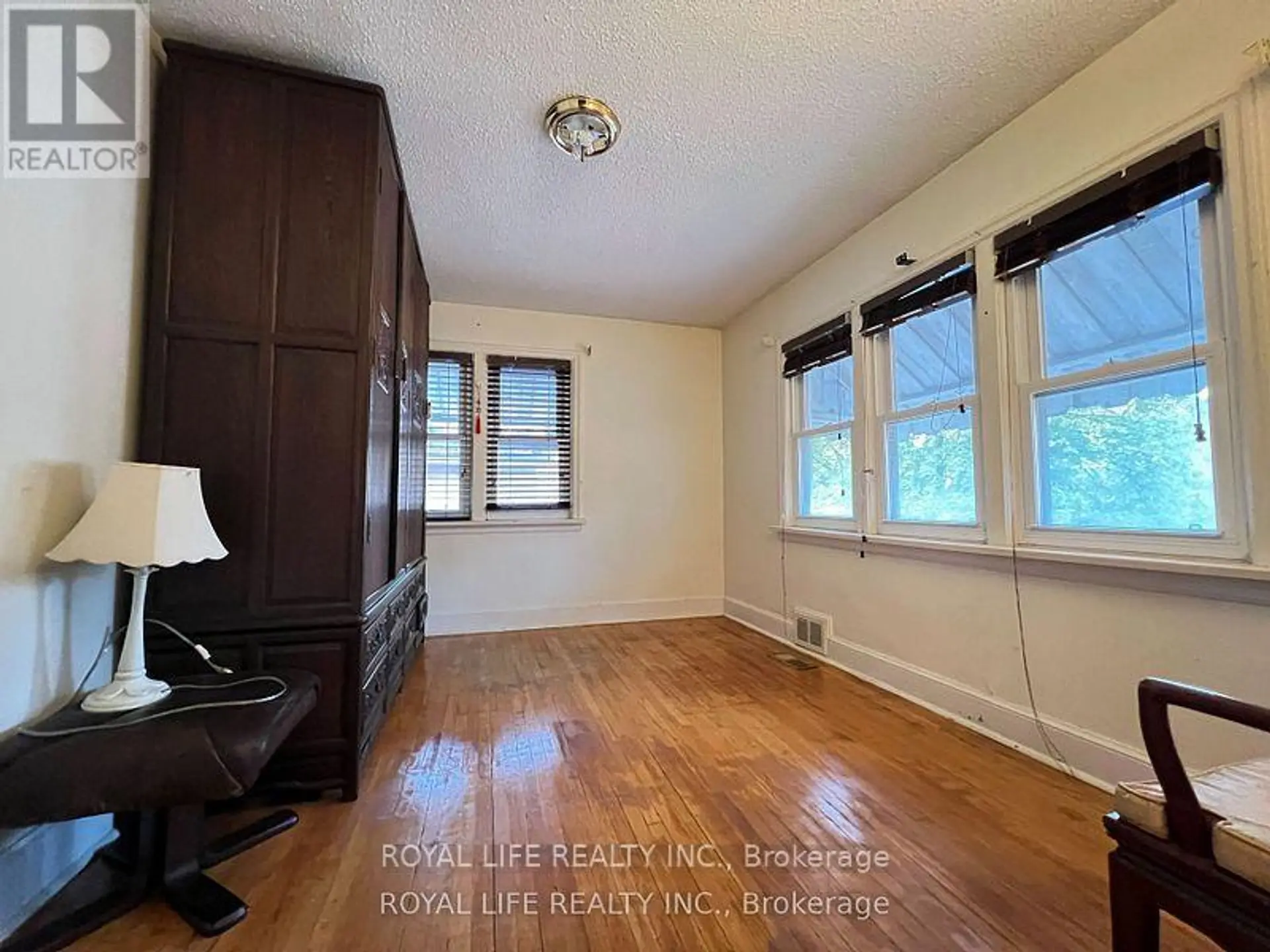 33 AGINCOURT DRIVE - Image 2