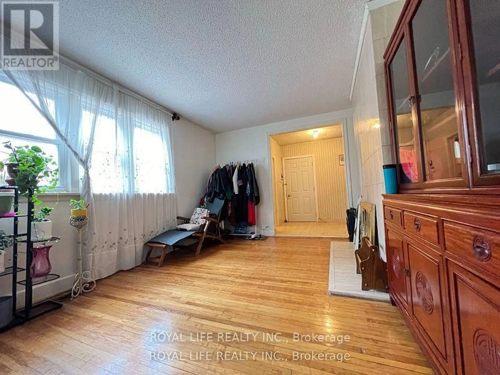 33 AGINCOURT DRIVE - Image 8