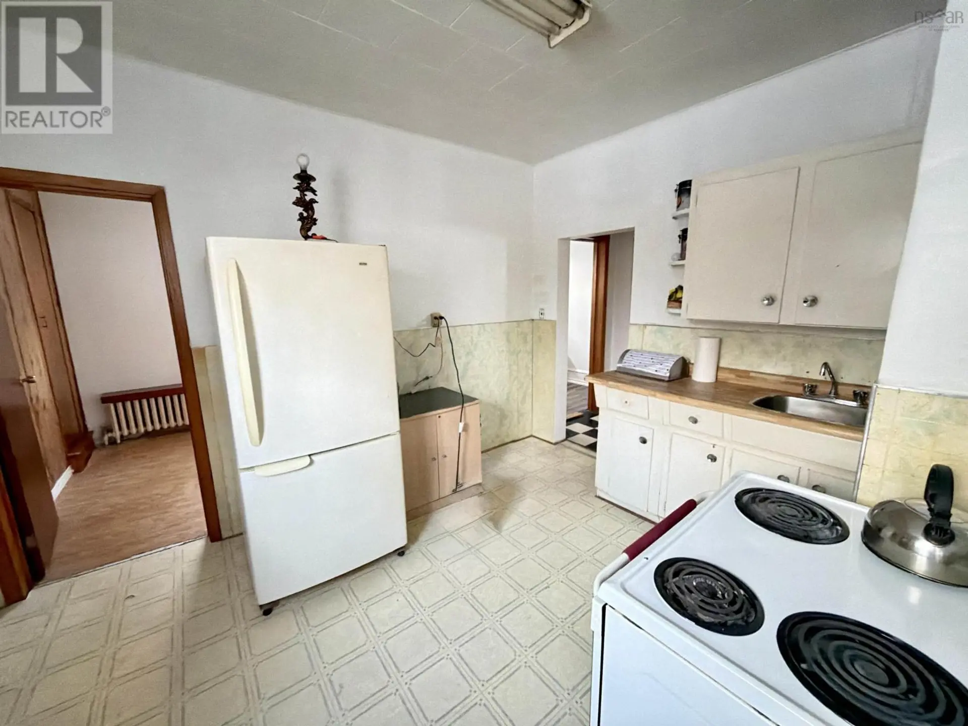 385 GIBBON STREET - Image 6