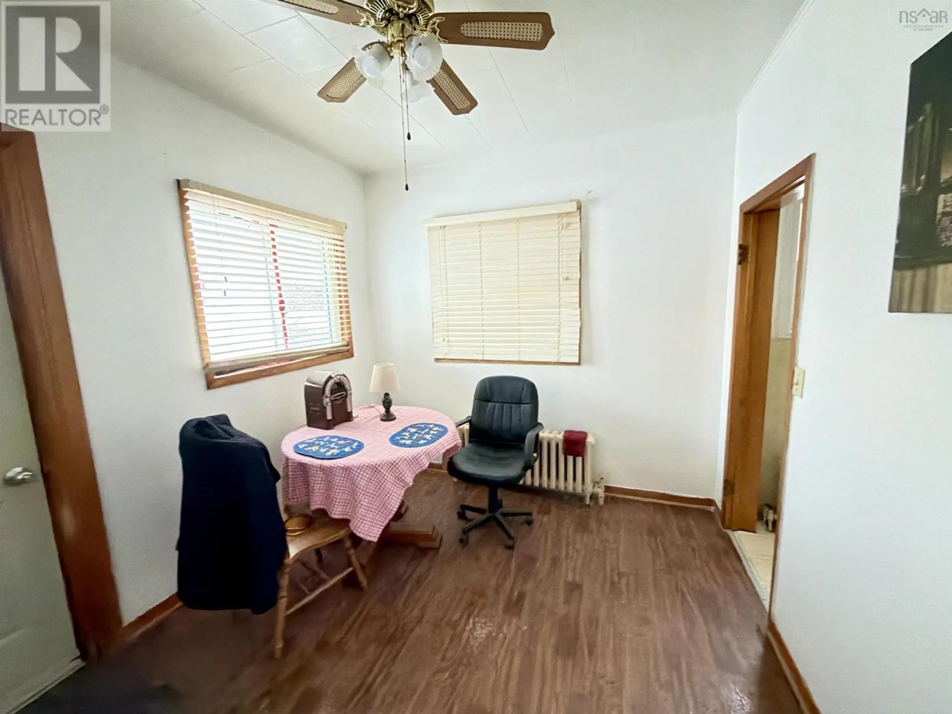 385 GIBBON STREET - Image 3
