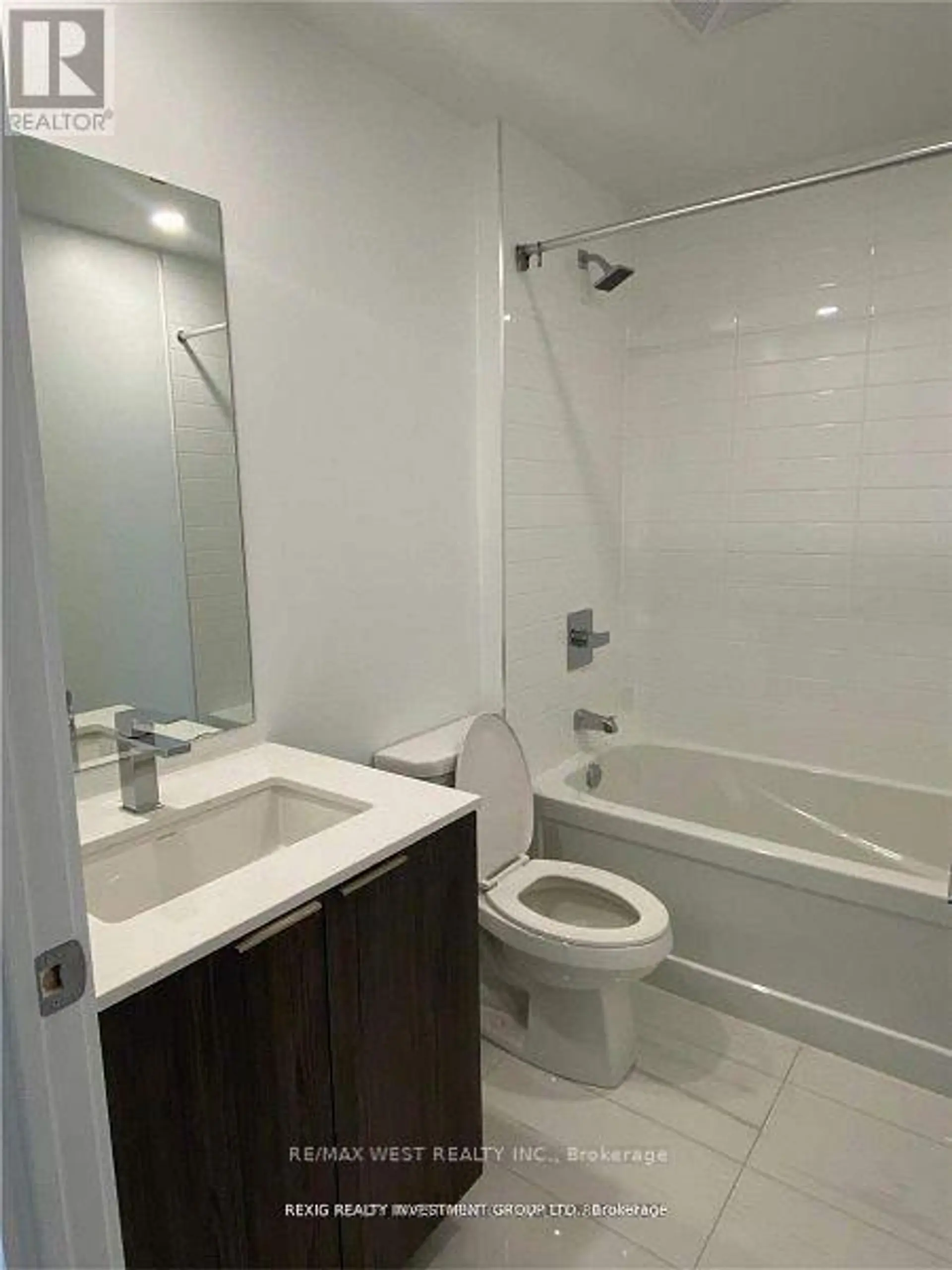 #404 70 ANNIE CRAIG DRIVE - Image 10