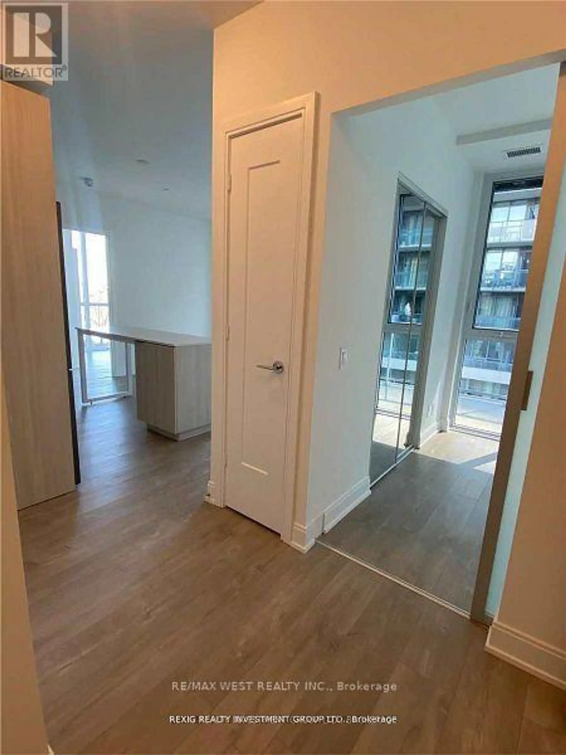 #404 70 ANNIE CRAIG DRIVE - Image 17