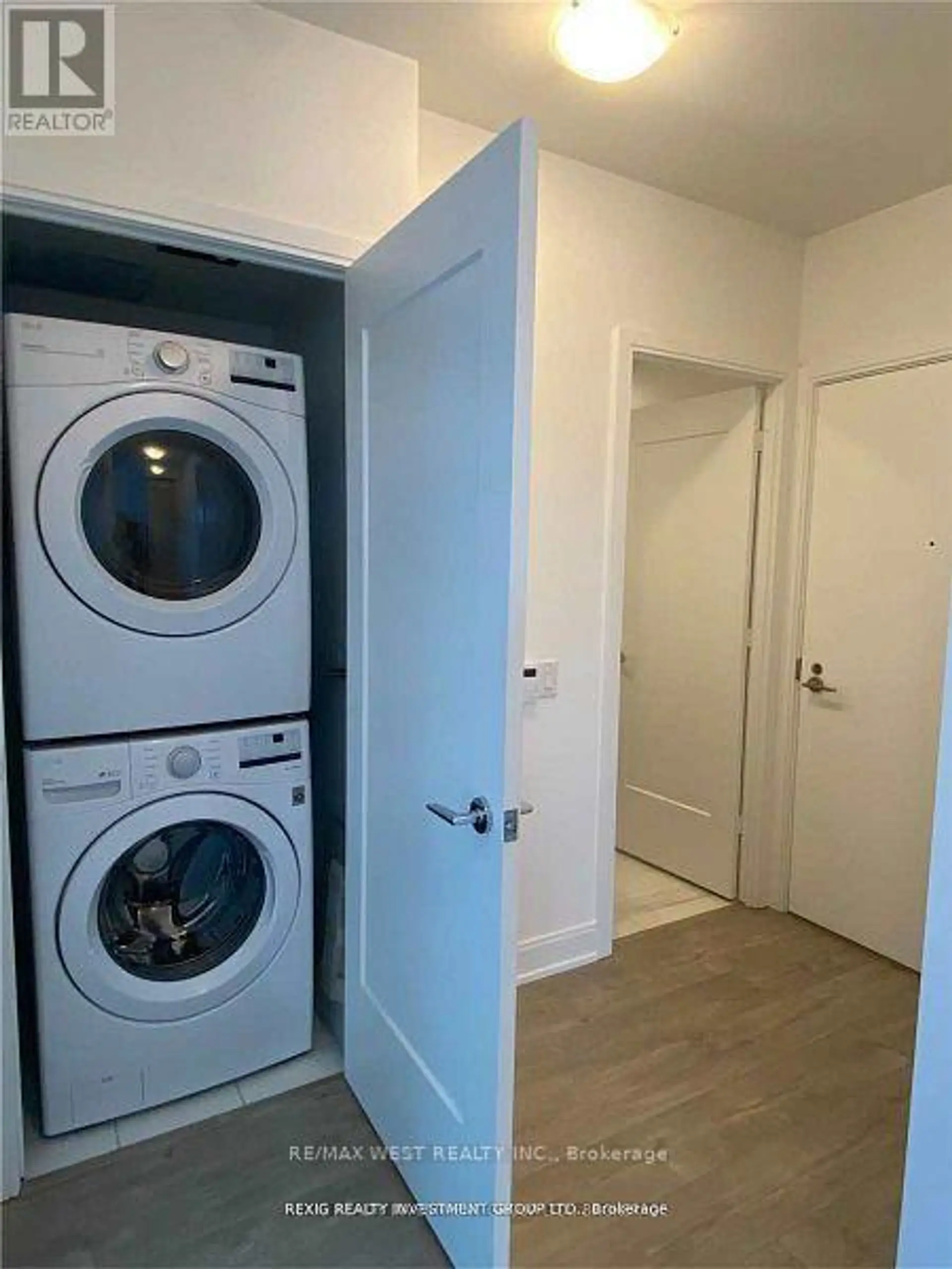 #404 70 ANNIE CRAIG DRIVE - Image 8