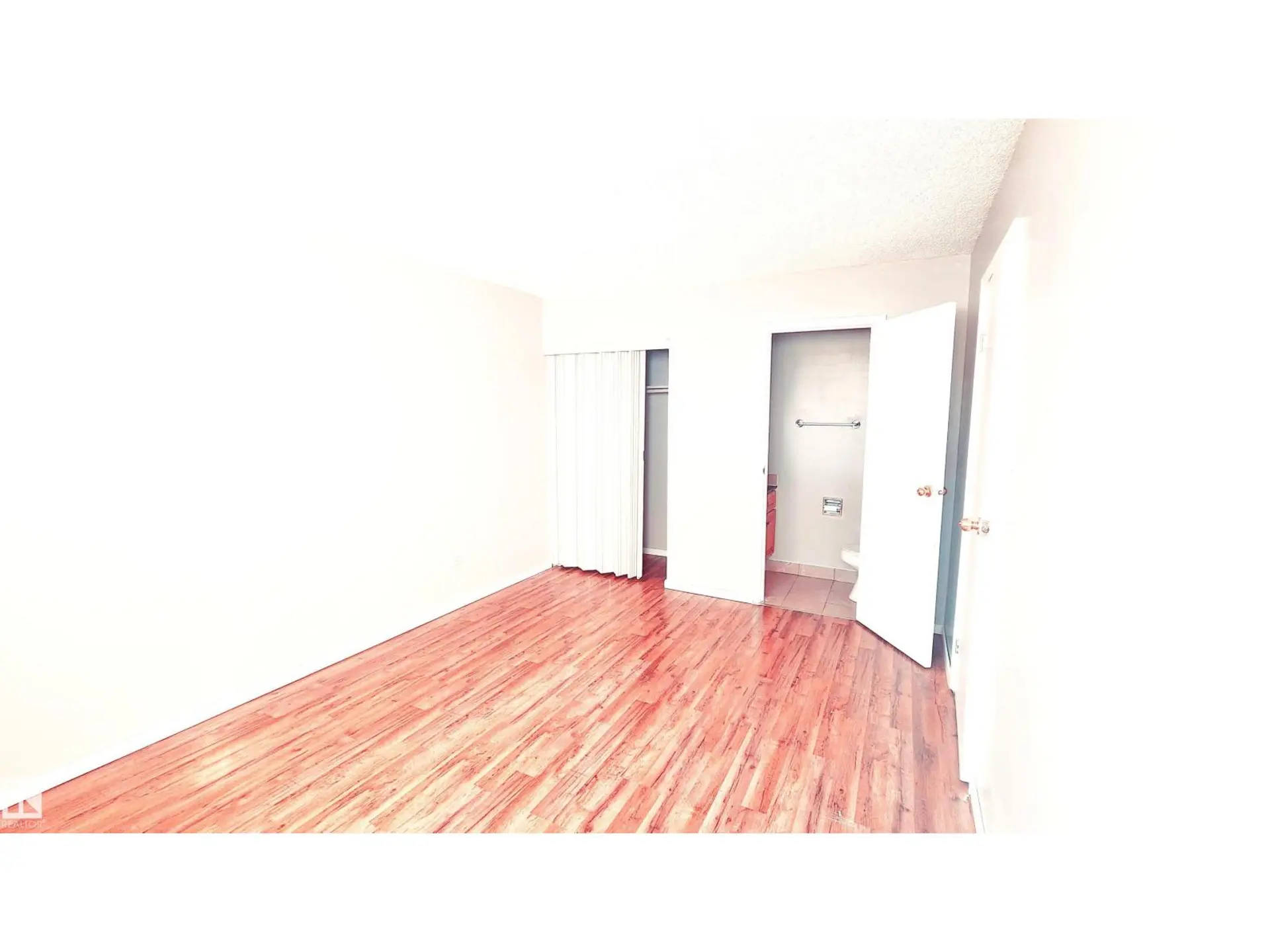 #2 11265 31 AV NW - Image 9