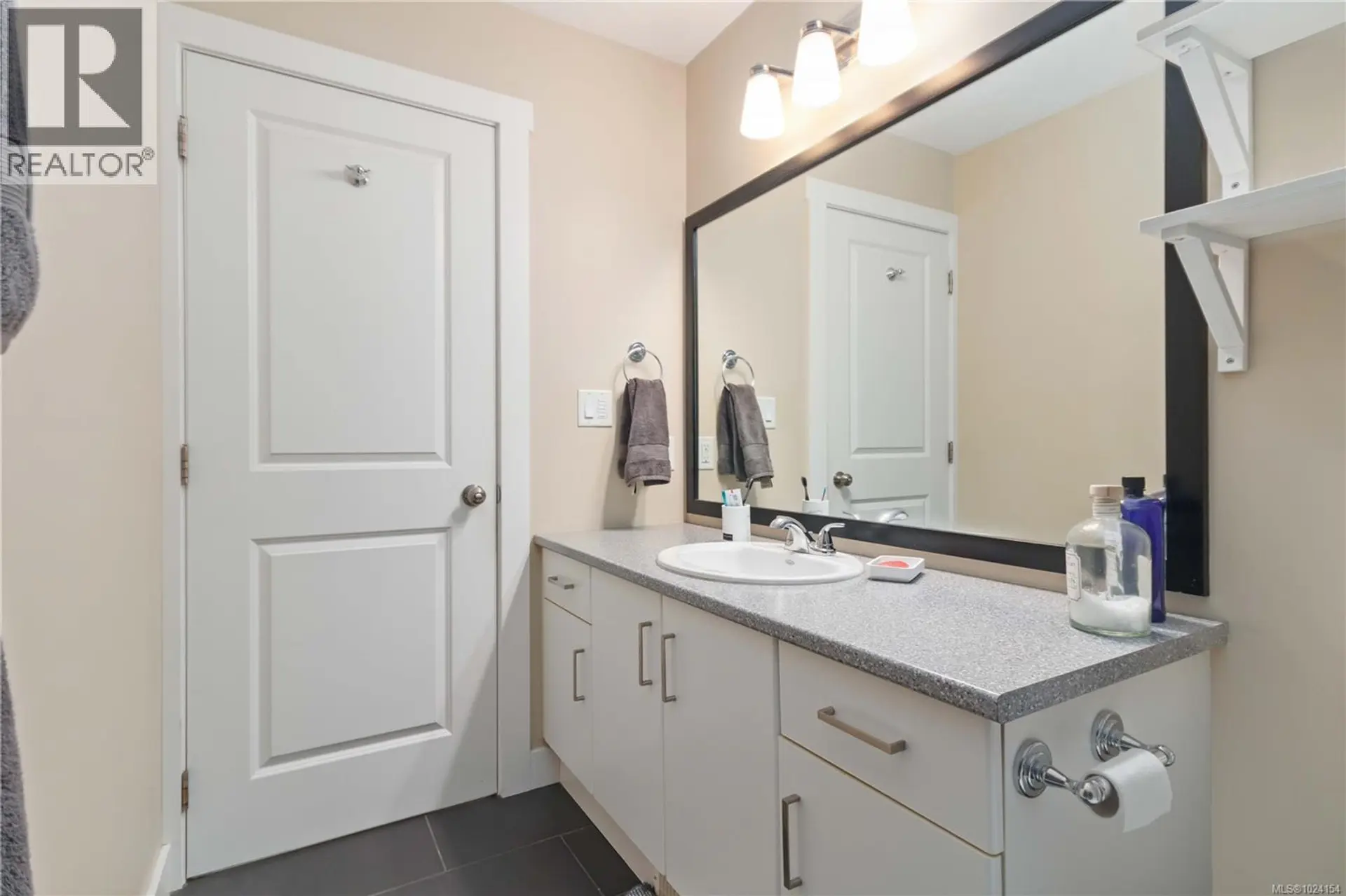 Property at 3100 LANGFORD LAKE RD, Langford, BC