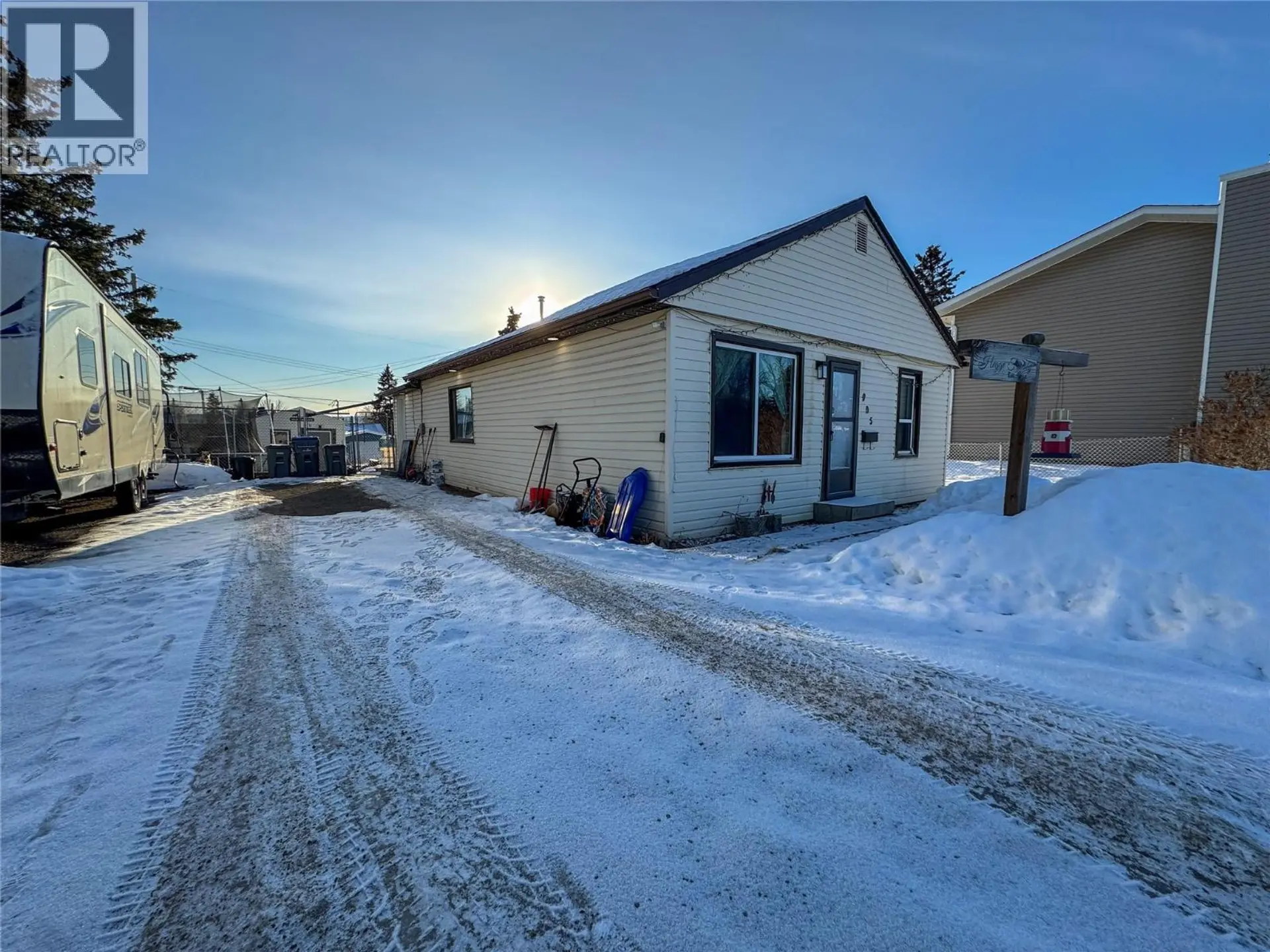Property at 905 91 AVENUE, Dawson Creek, BC