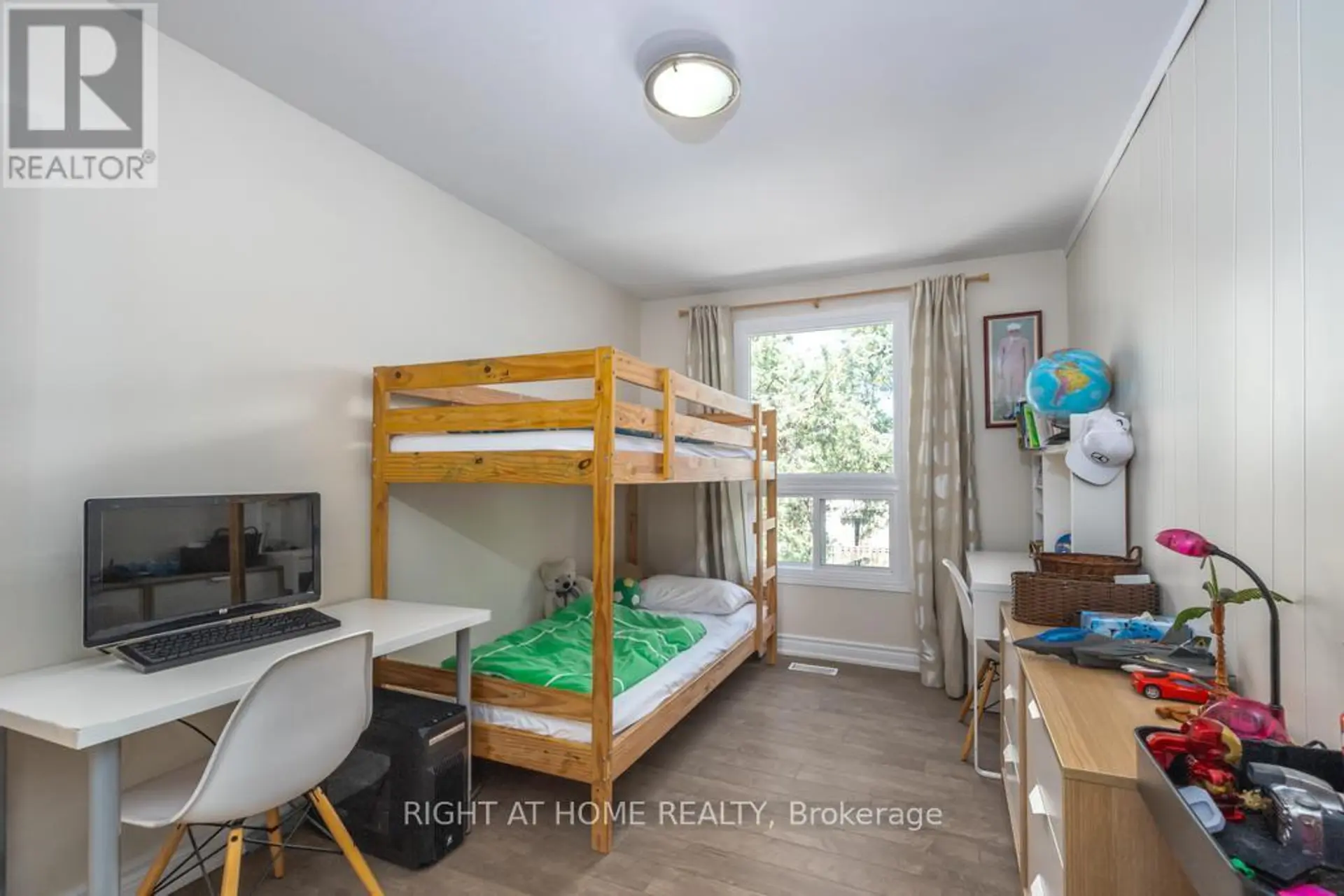 #13 23 FOUR WINDS DRIVE - Image 13