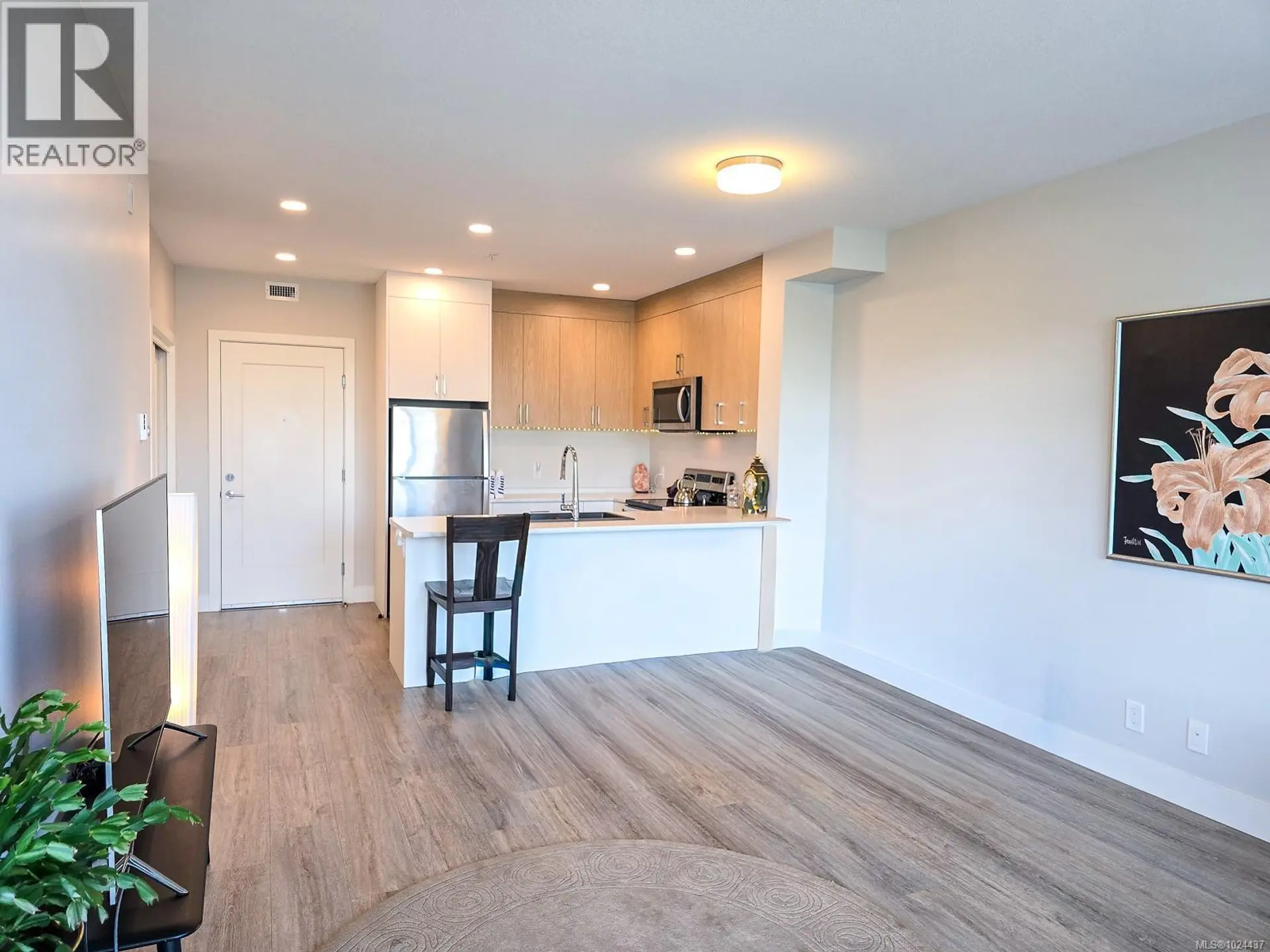 Property at #204 6544 METRAL DR, Nanaimo, BC