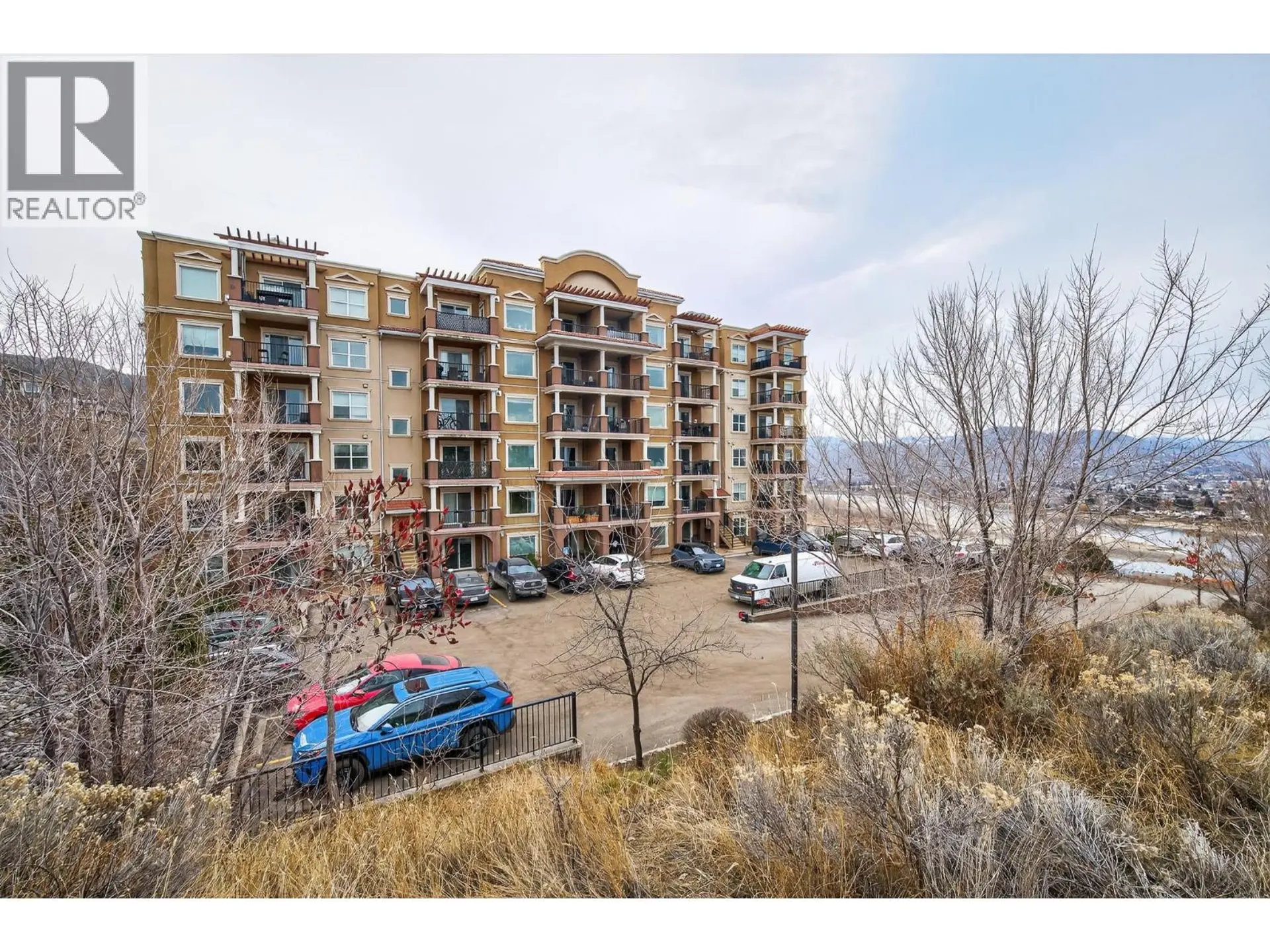 Property at #301 975 VICTORIA  W STREET, Kamloops, BC