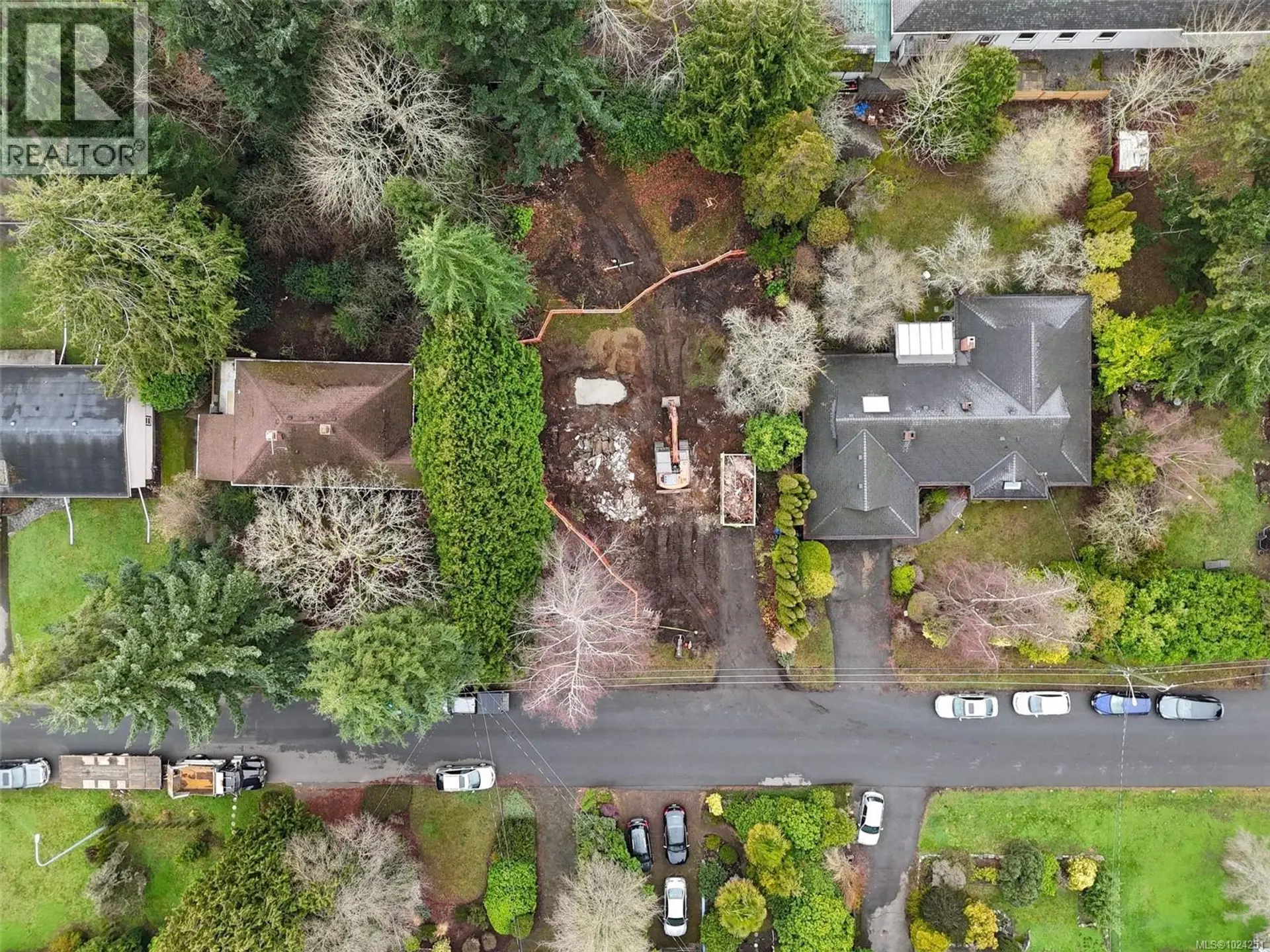 Property at #4 2215 GREENLANDS RD, Saanich, BC