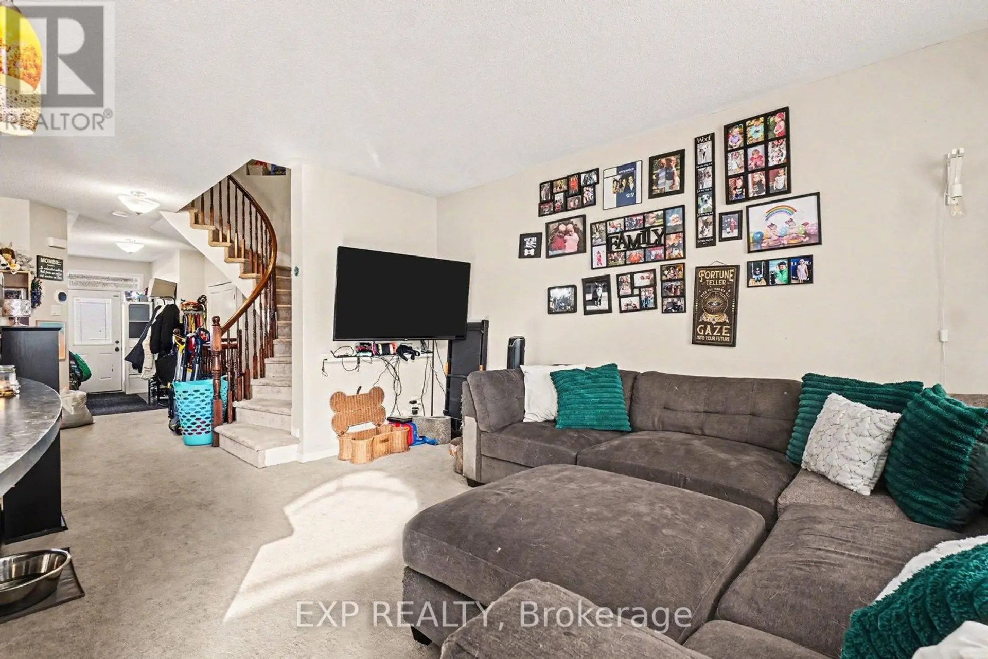 735 REGIMENT AVENUE - Image 4